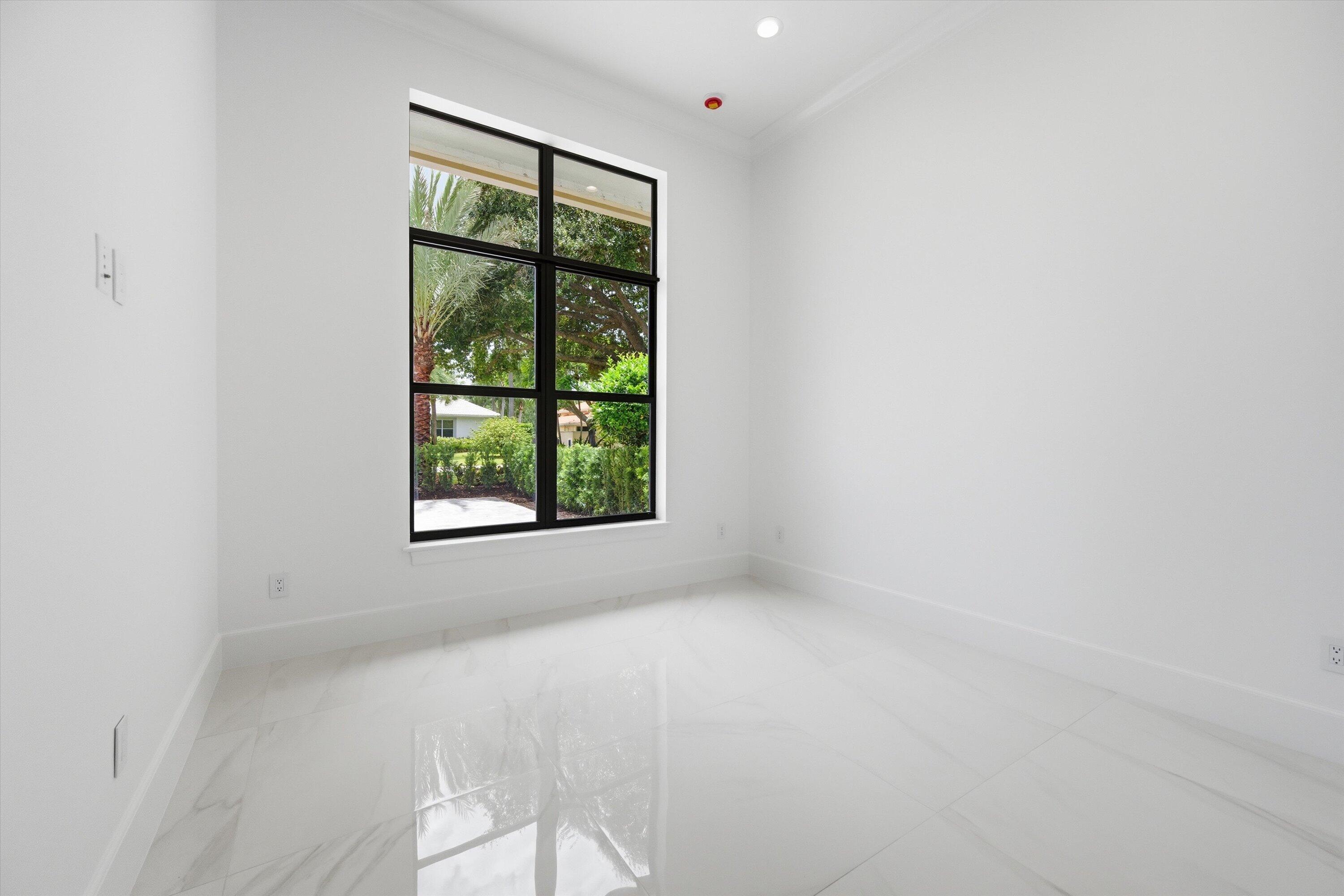1712 Mayacoo Lakes Boulevard Property Photo 18