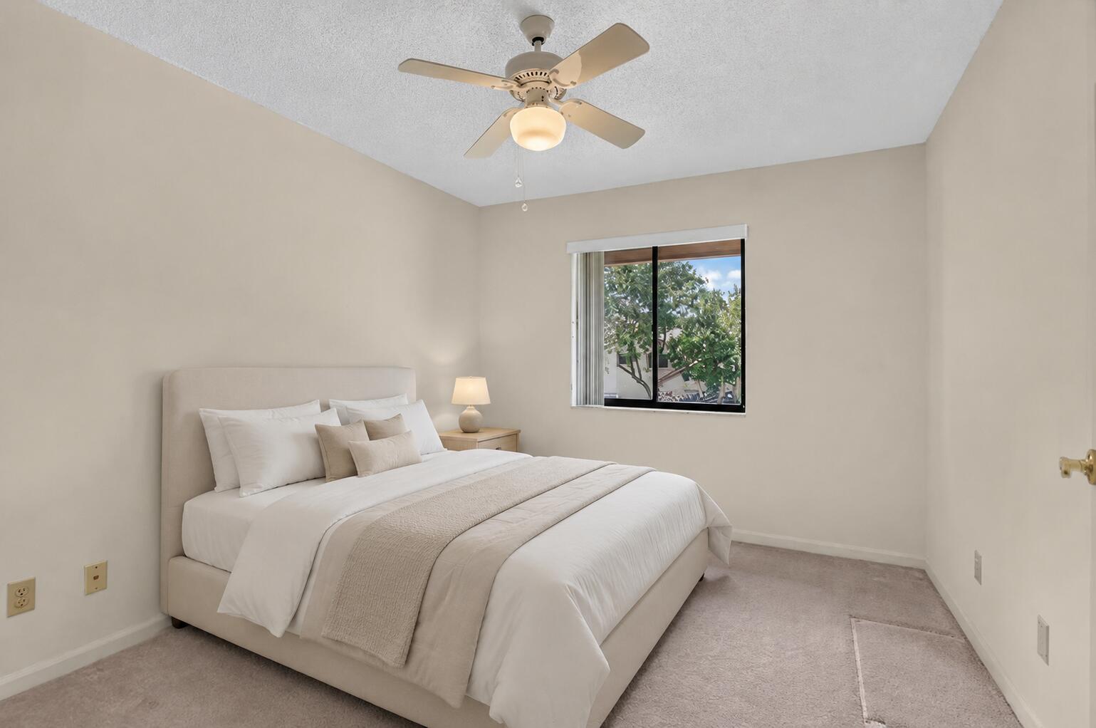 5751 Coach House Circle E Property Photo 18