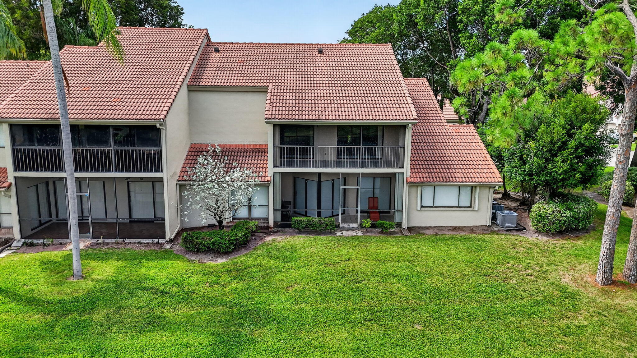 5751 Coach House Circle E Property Photo 35