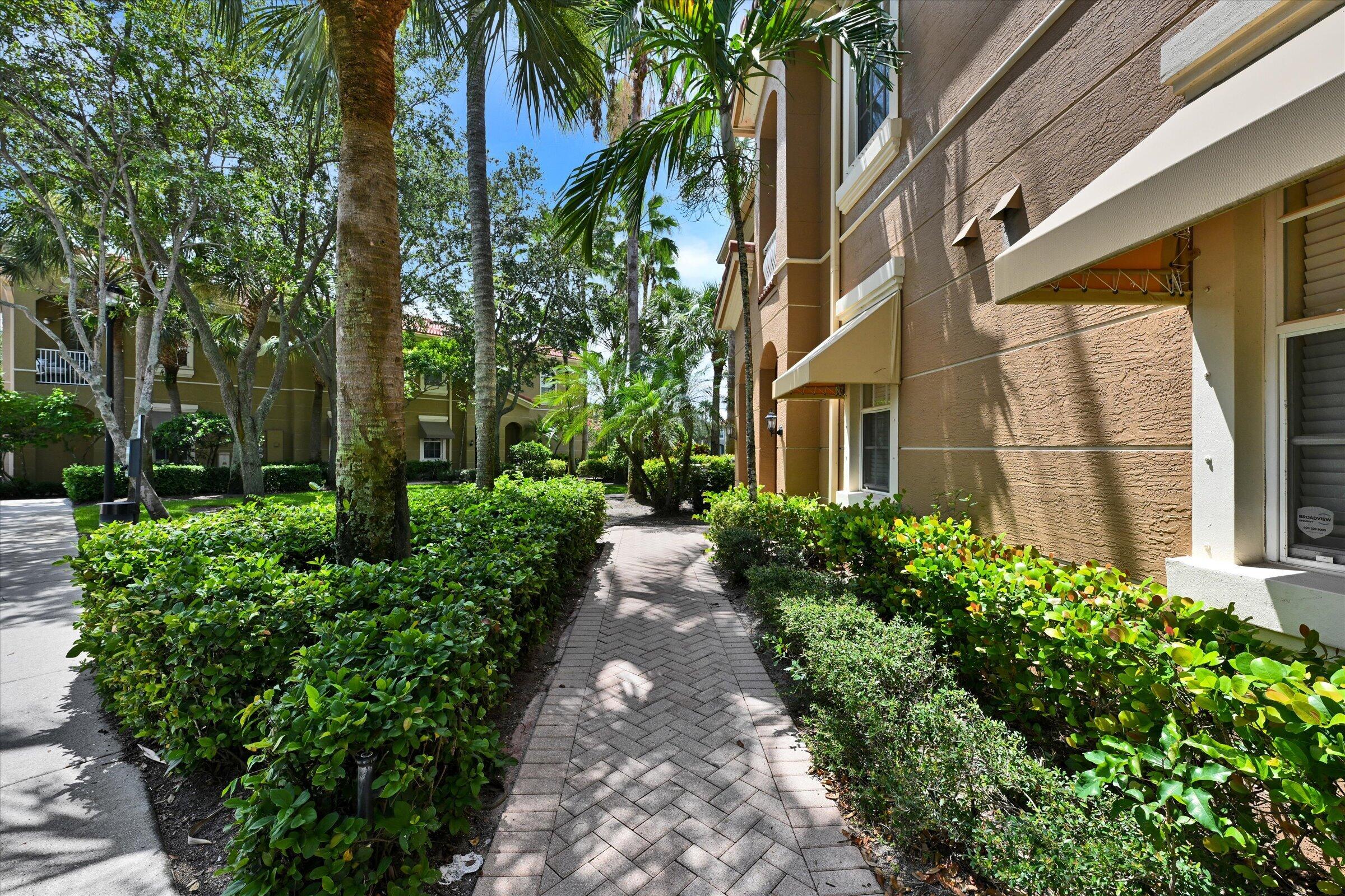 4870 Bonsai Circle 100 Property Photo 3