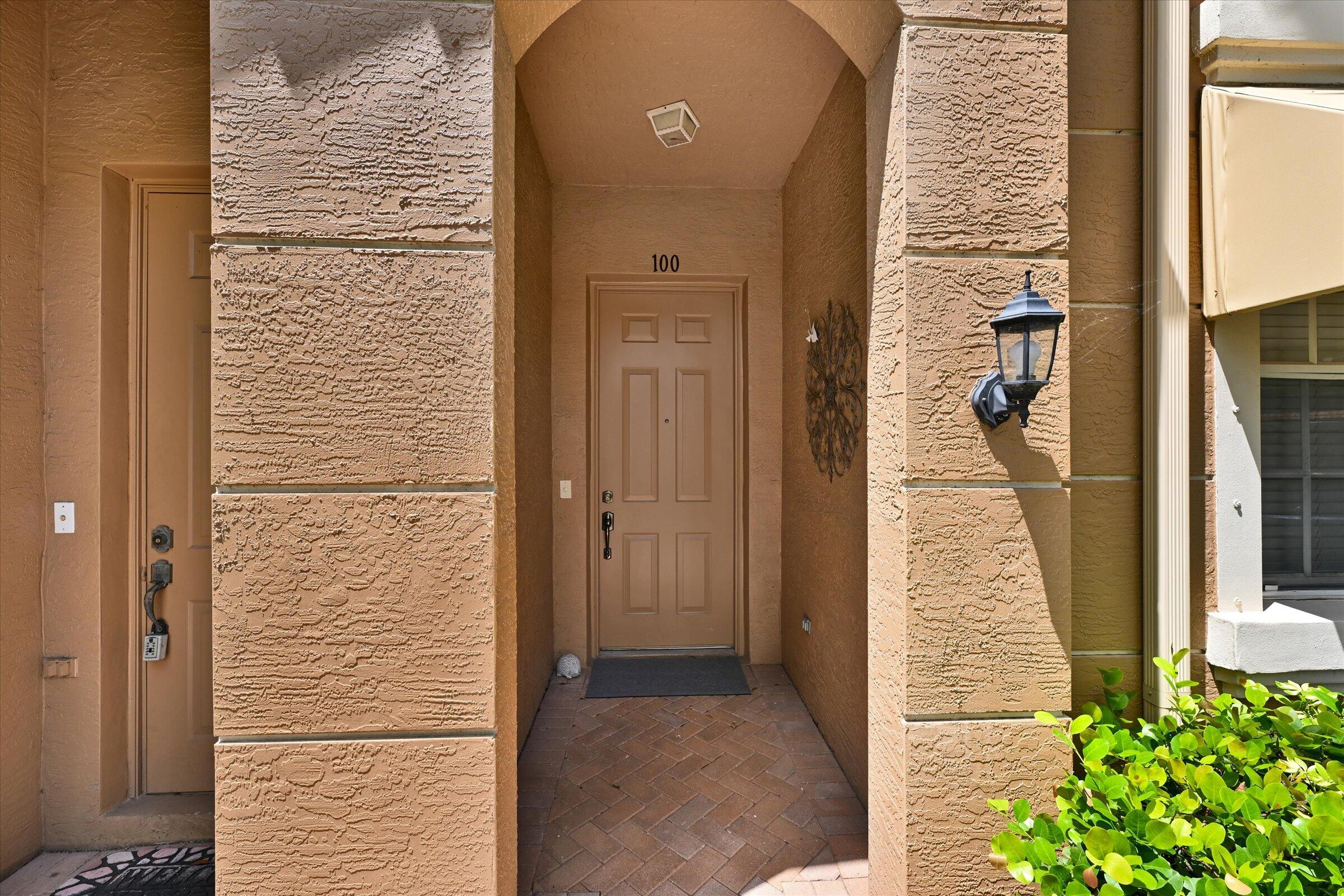 4870 Bonsai Circle 100 Property Photo 4