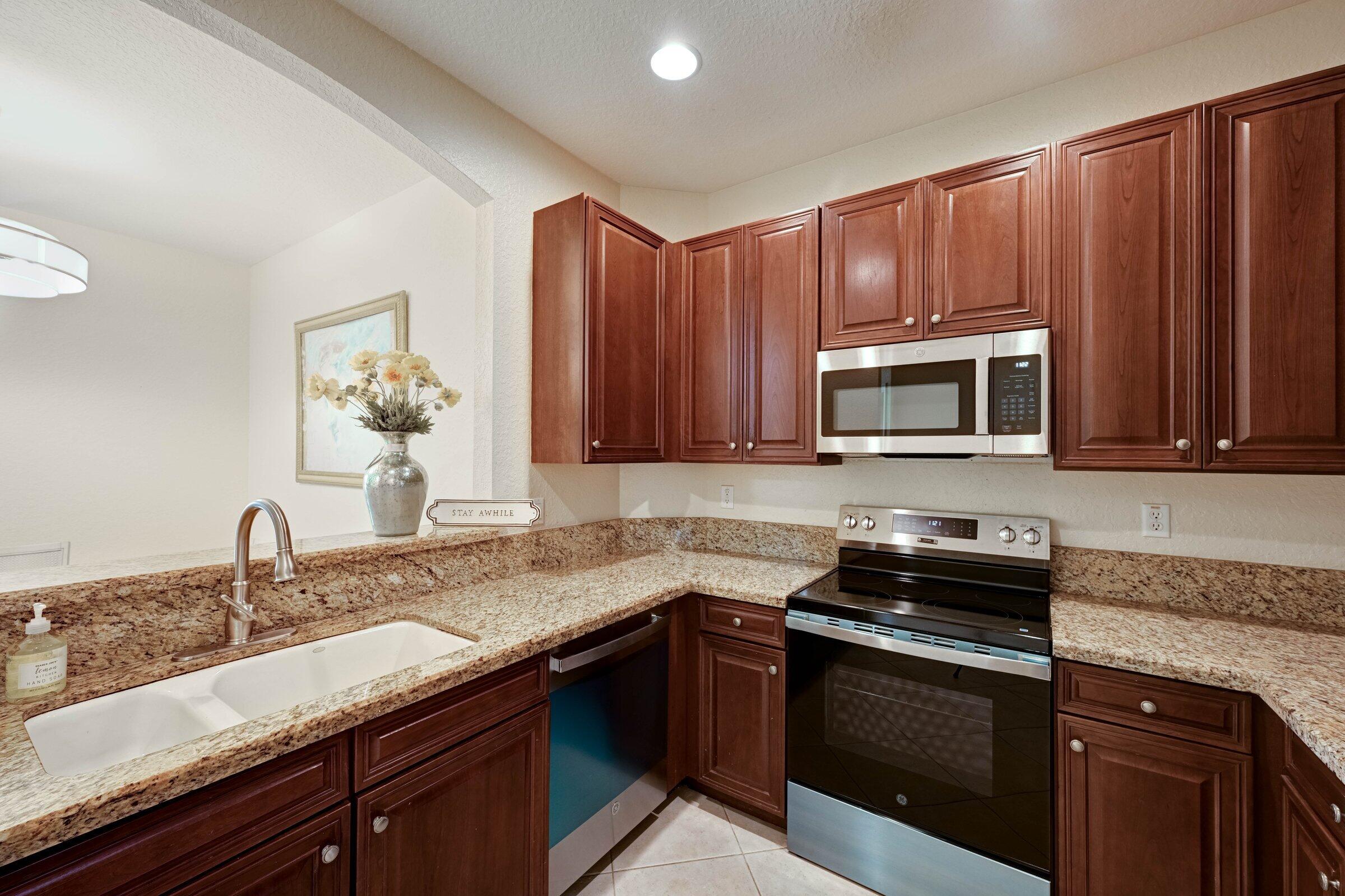 4870 Bonsai Circle 100 Property Photo 14