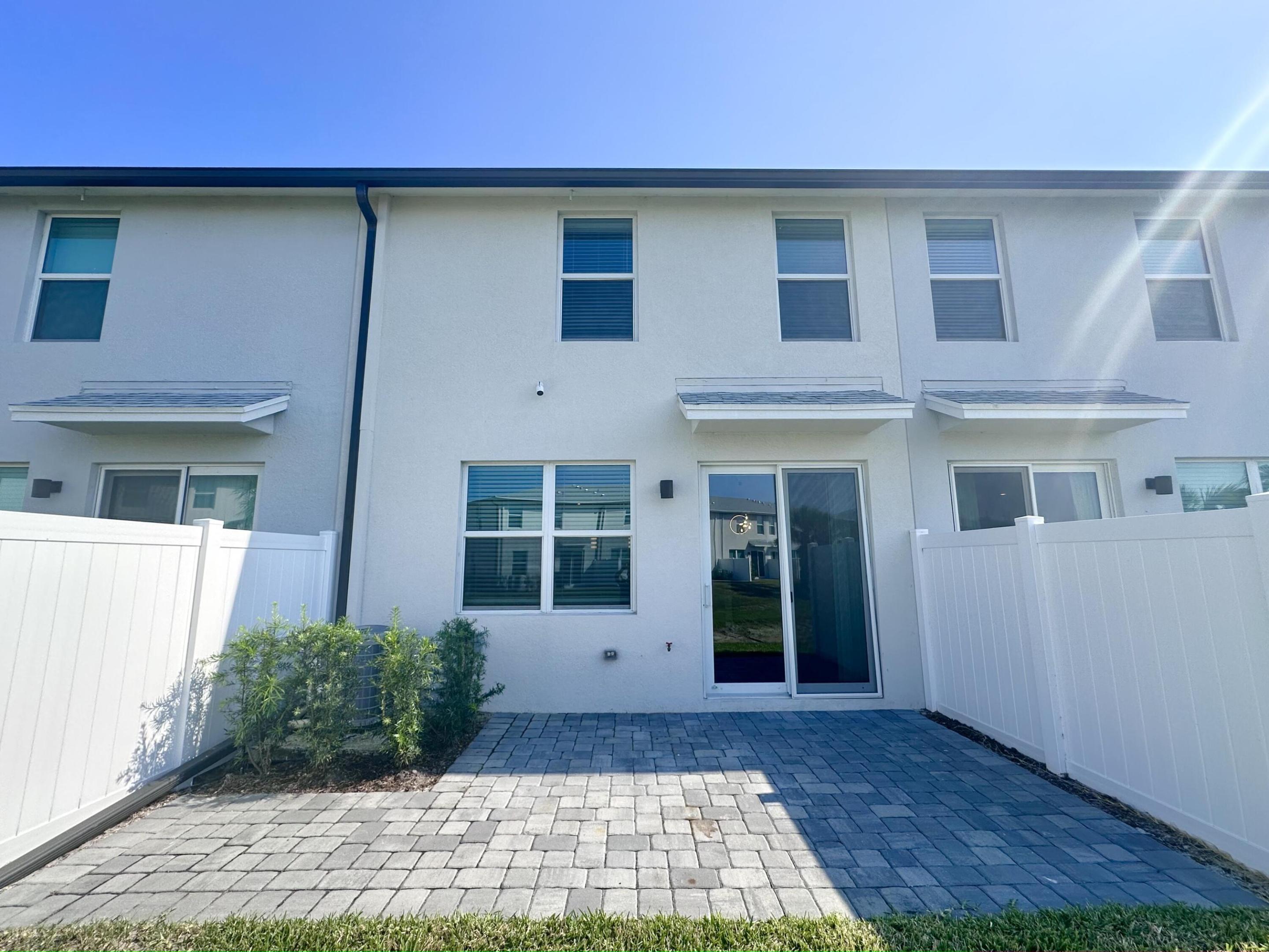 1733 Lindley Street Property Photo 60
