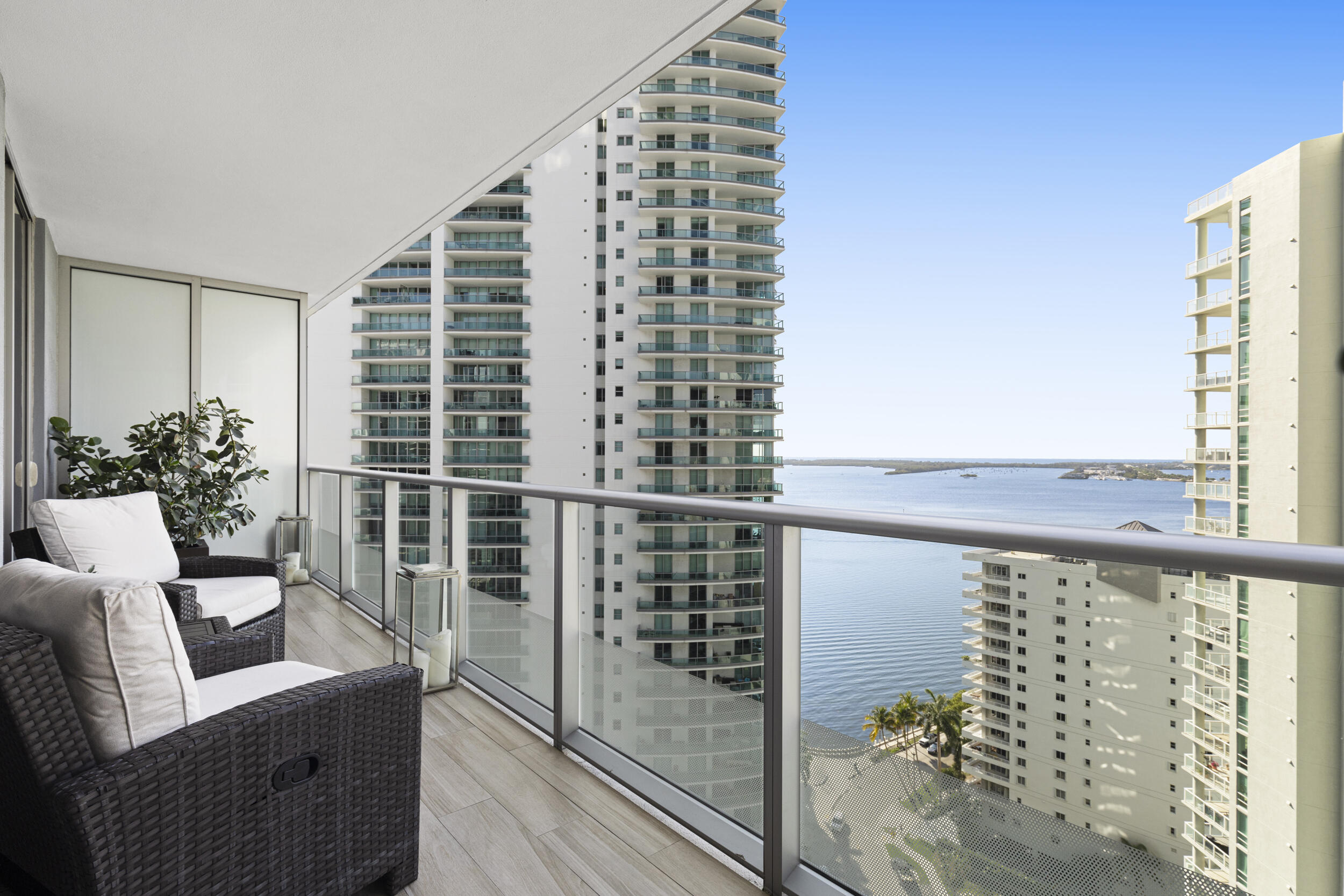 1300 Brickell Bay 2105 Property Photo 13