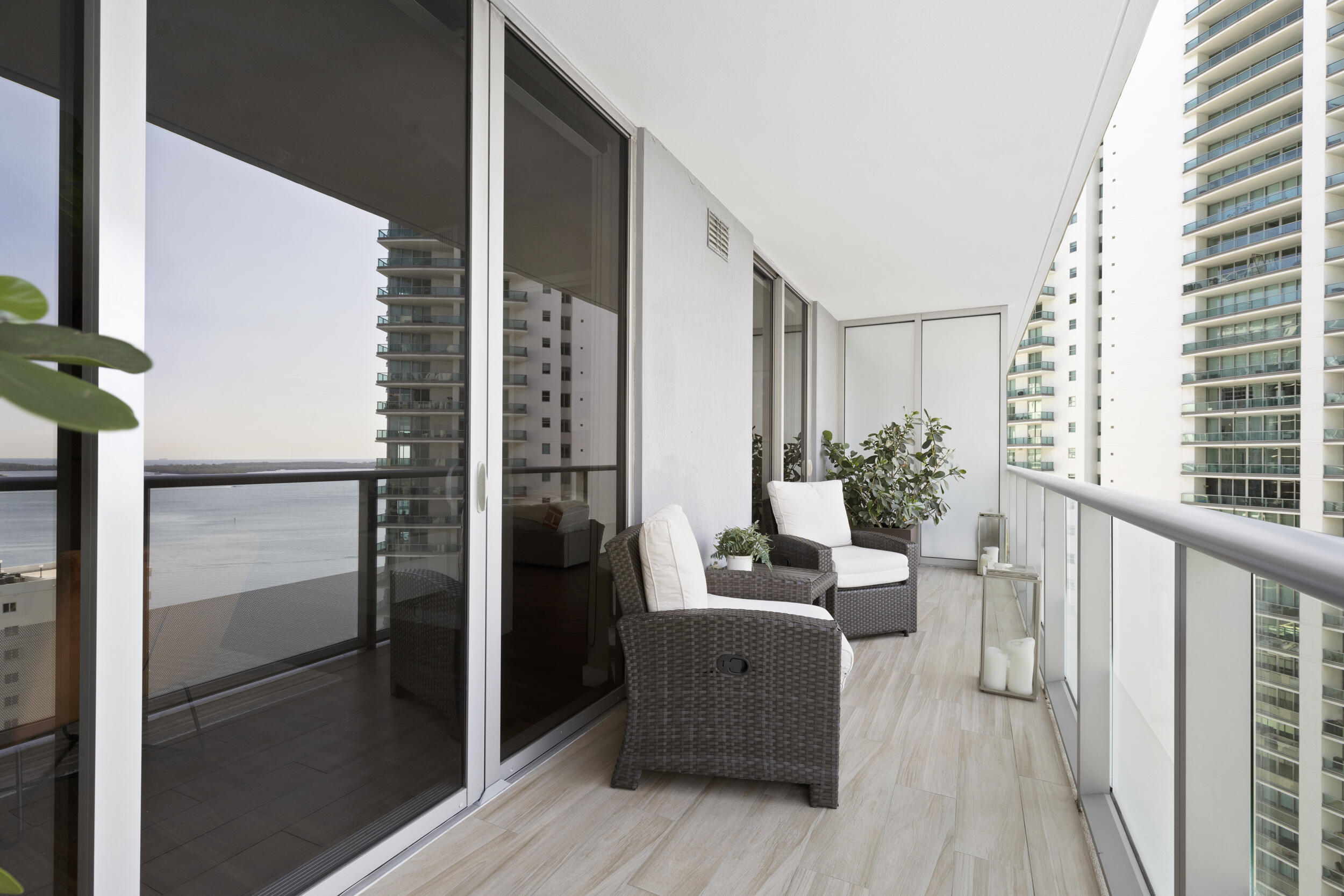 1300 Brickell Bay 2105 Property Photo 17