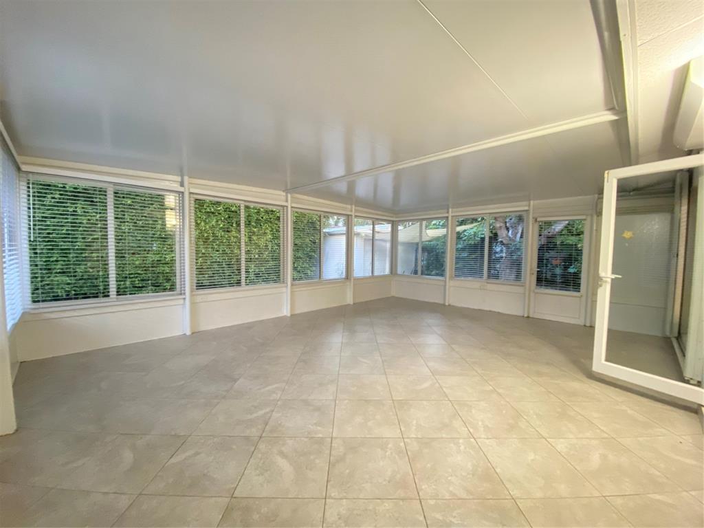 1049 Van Buren Street Property Photo 7