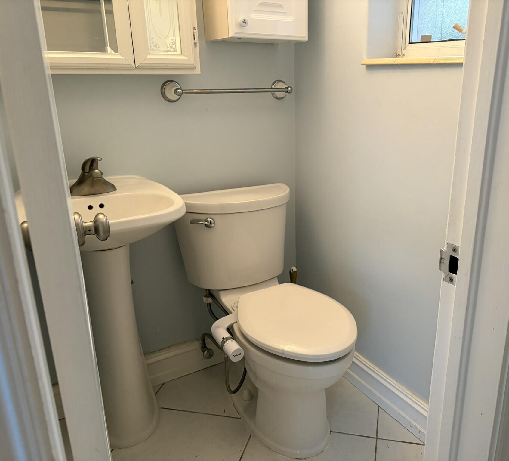 1049 Van Buren Street Property Photo 17