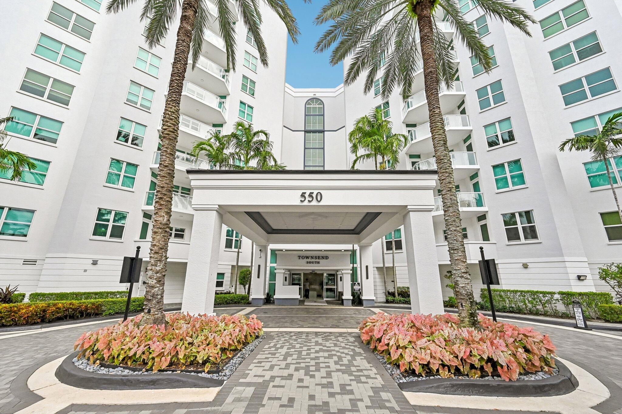 550 Se Mizner Boulevard B206 Property Photo 2