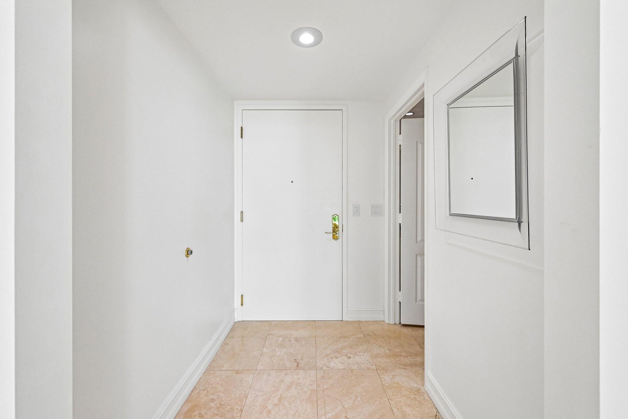 550 Se Mizner Boulevard B206 Property Photo 5