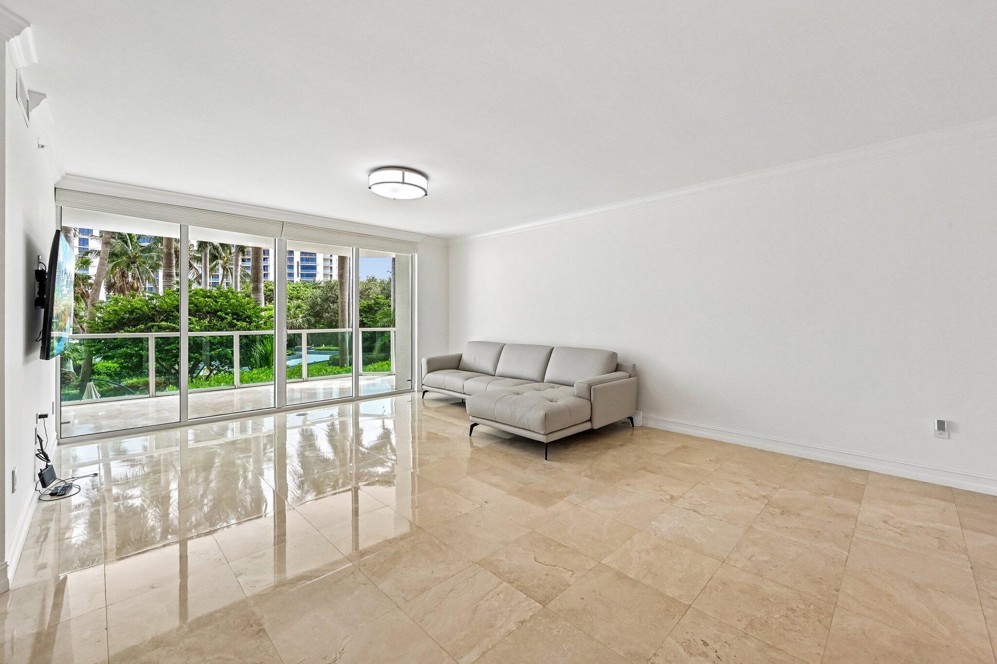 550 Se Mizner Boulevard B206 Property Photo 7