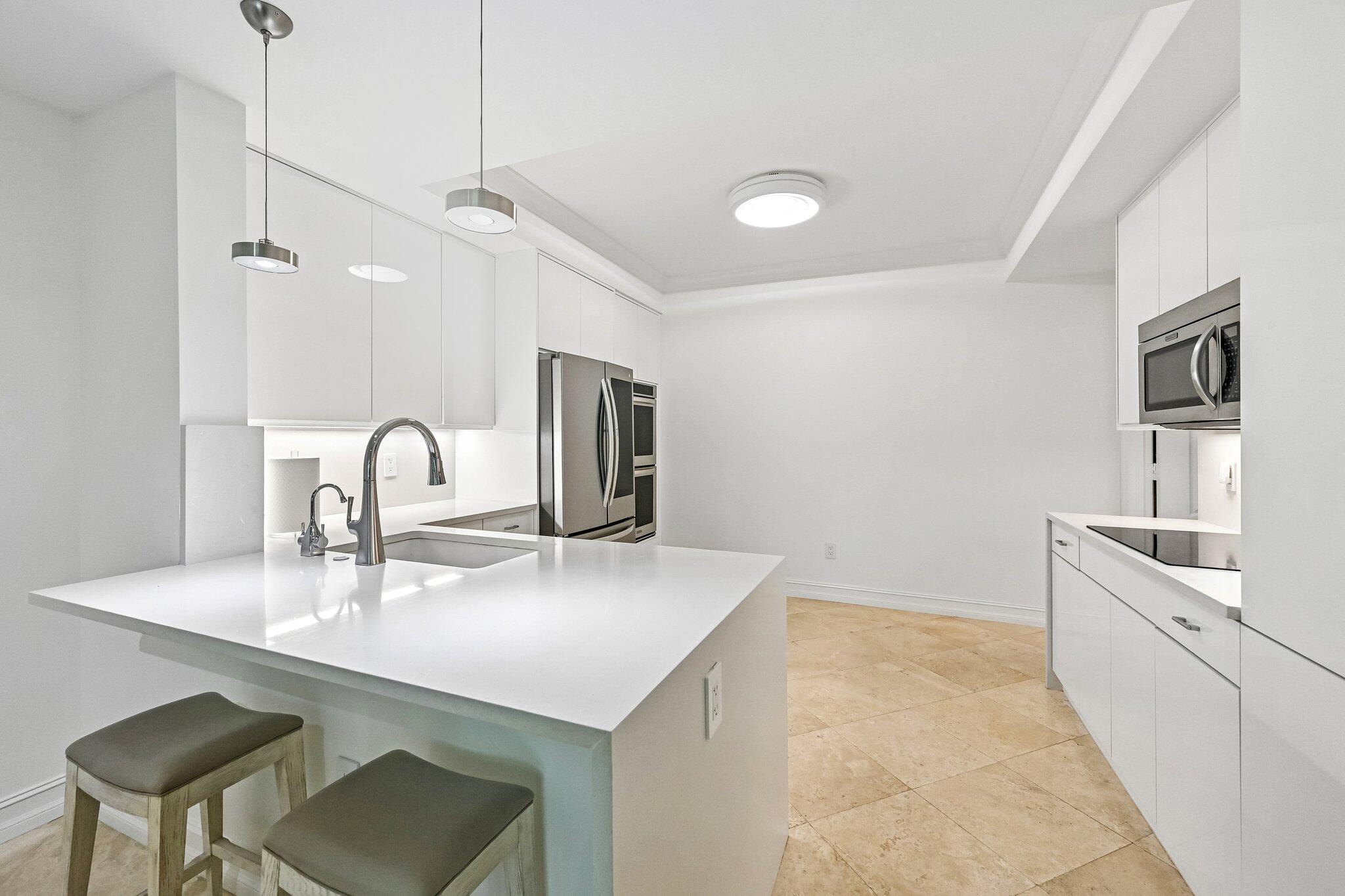 550 Se Mizner Boulevard B206 Property Photo 16