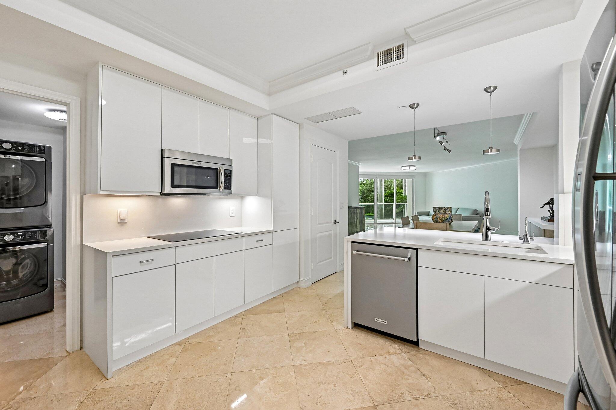 550 Se Mizner Boulevard B206 Property Photo 18