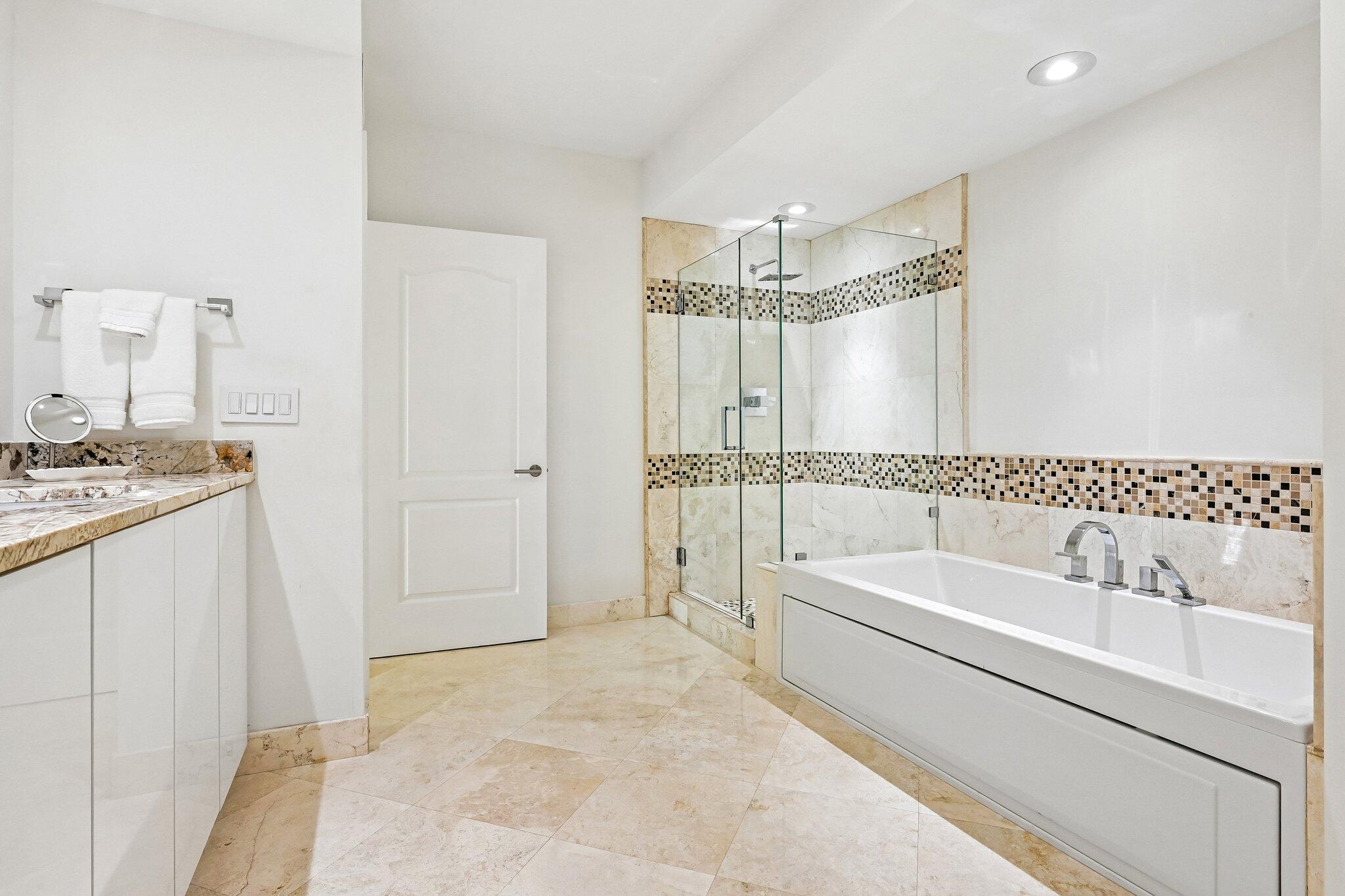 550 Se Mizner Boulevard B206 Property Photo 21