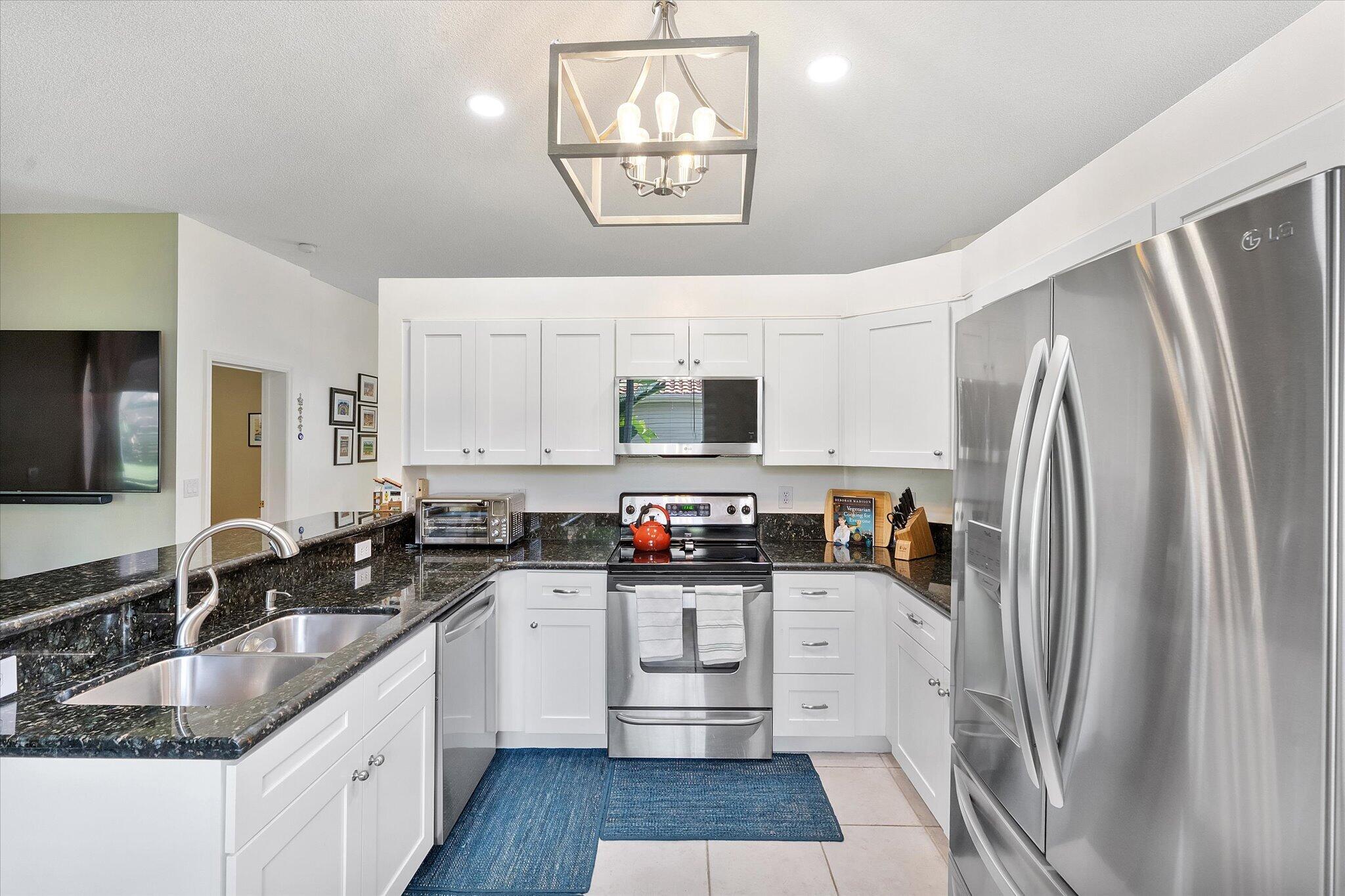 16007 Opal Creek Drive Property Photo 10