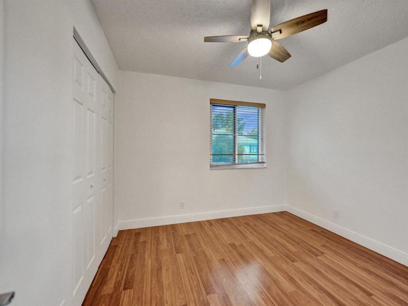 9845 Riverside Drive 8-28 Property Photo 23