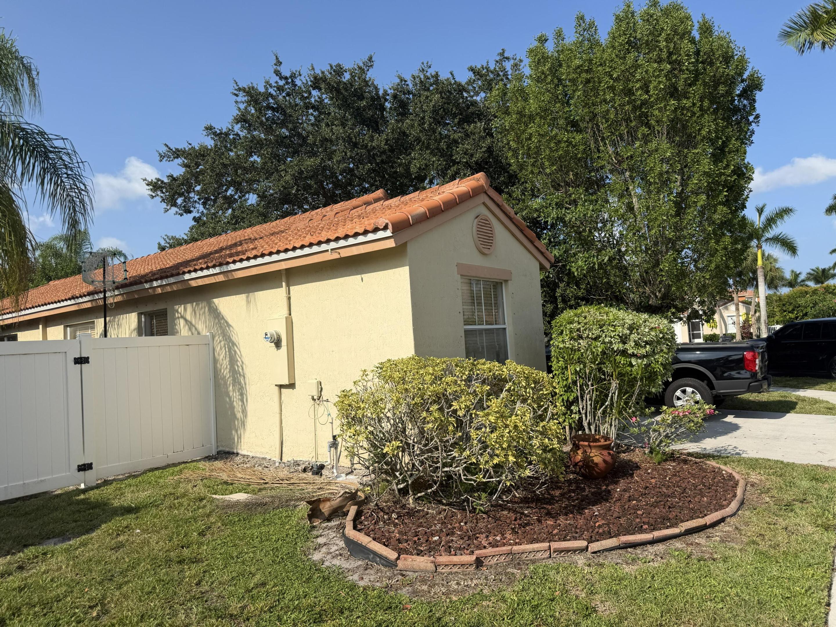 8164 Pelican Harbour Drive Property Photo 5