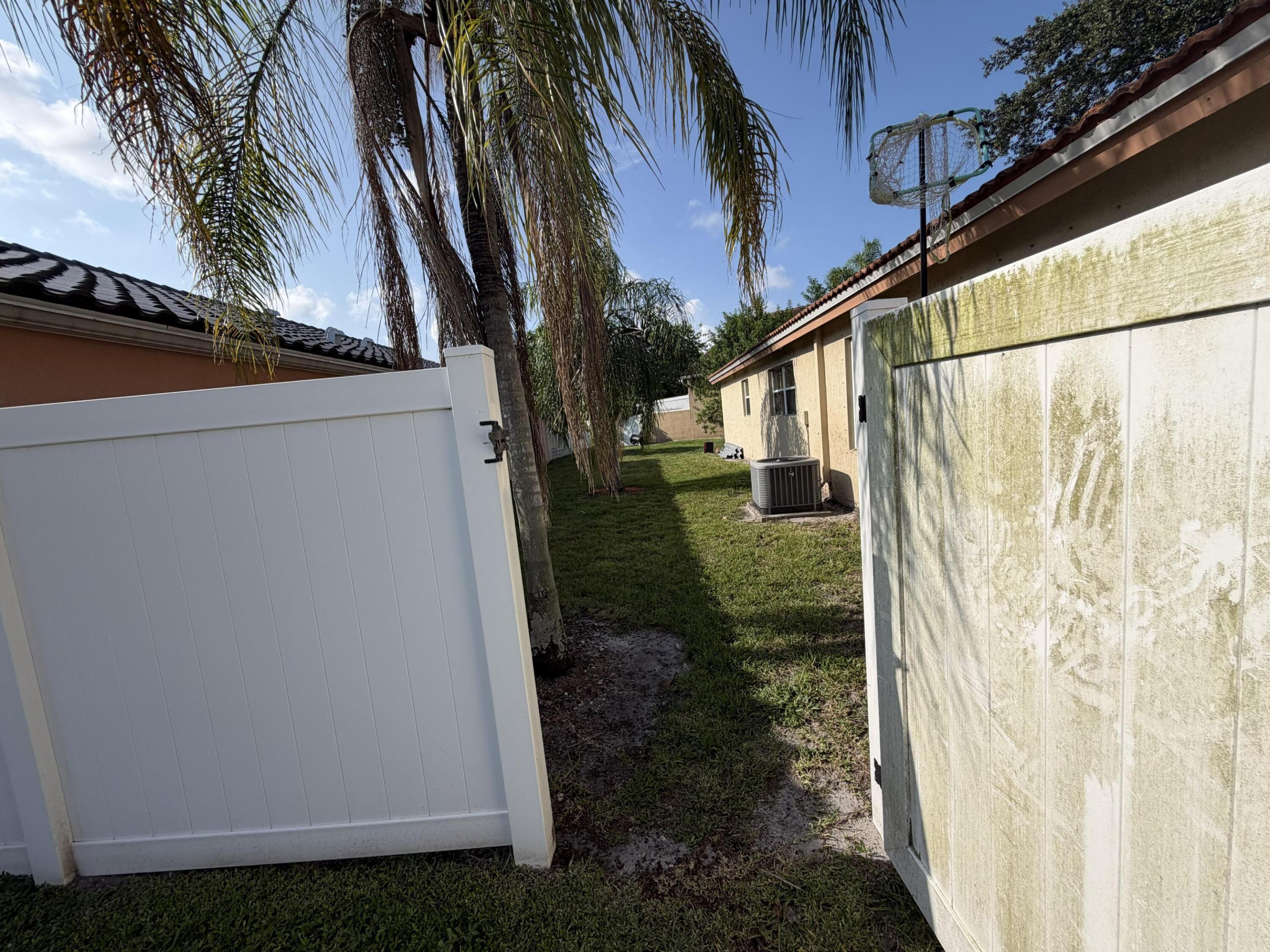 8164 Pelican Harbour Drive Property Photo 10