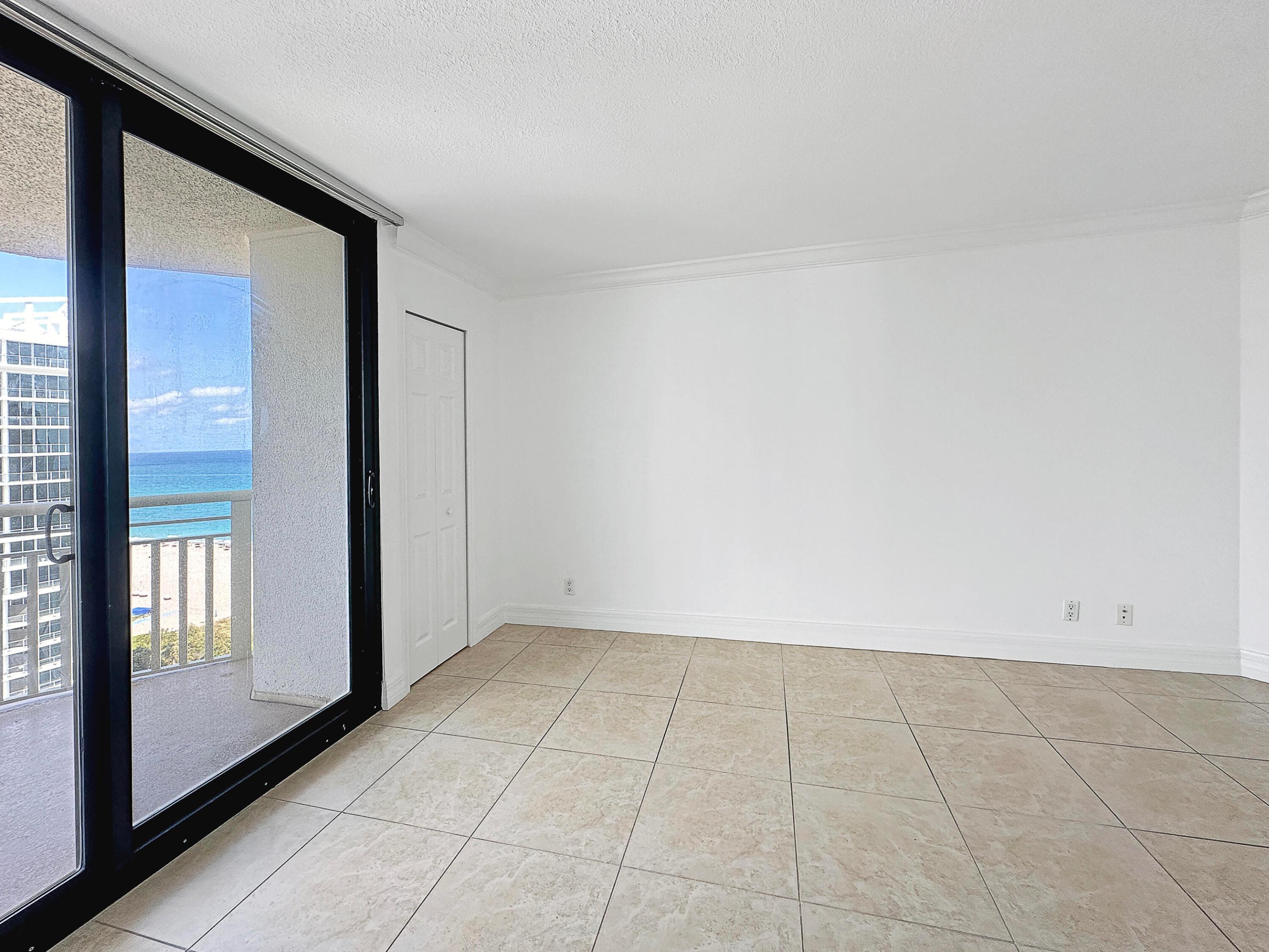 3000 N Ocean Drive 19-b Property Photo 10