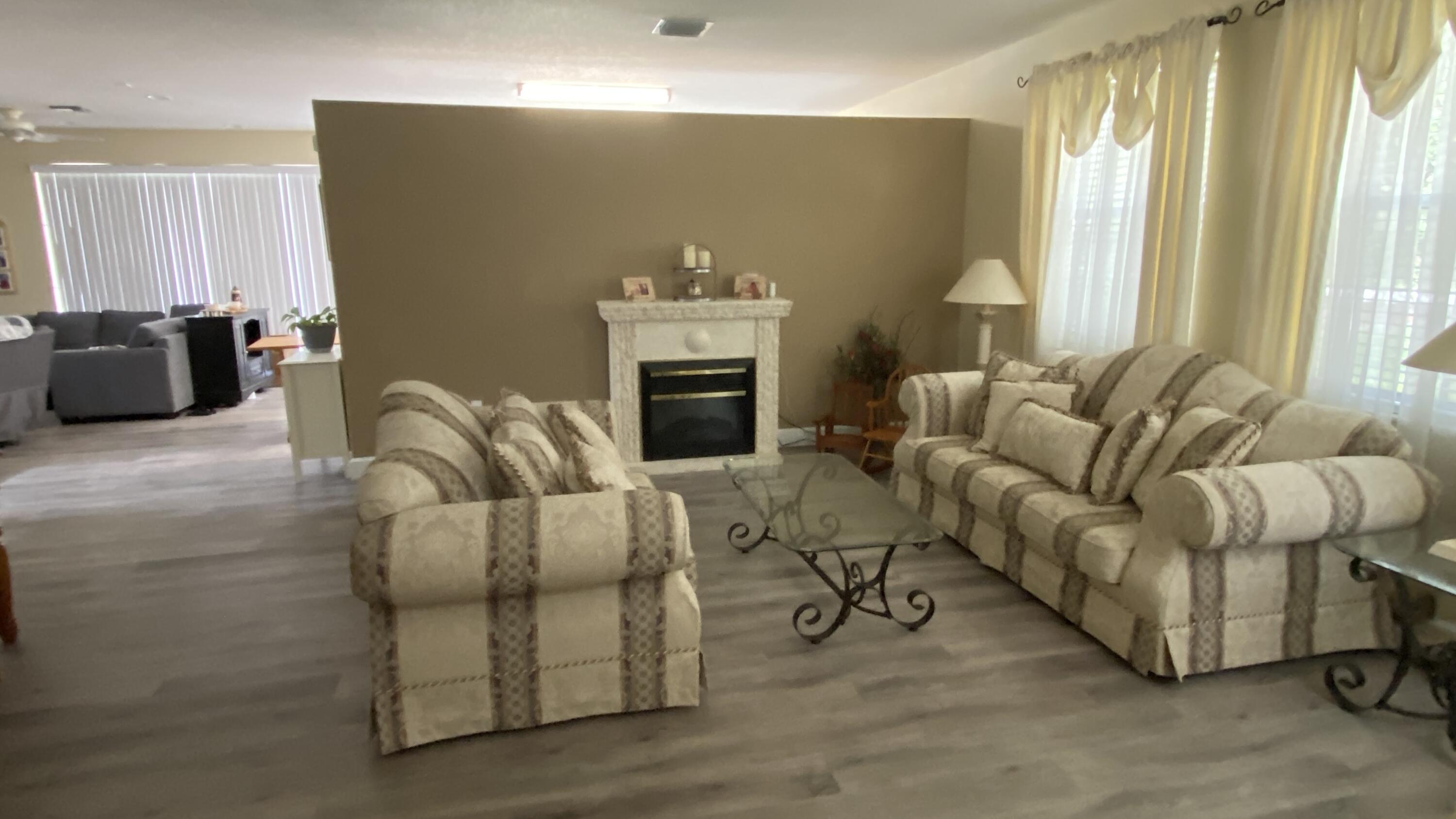 7650 Oak Grove Circle Property Photo 9