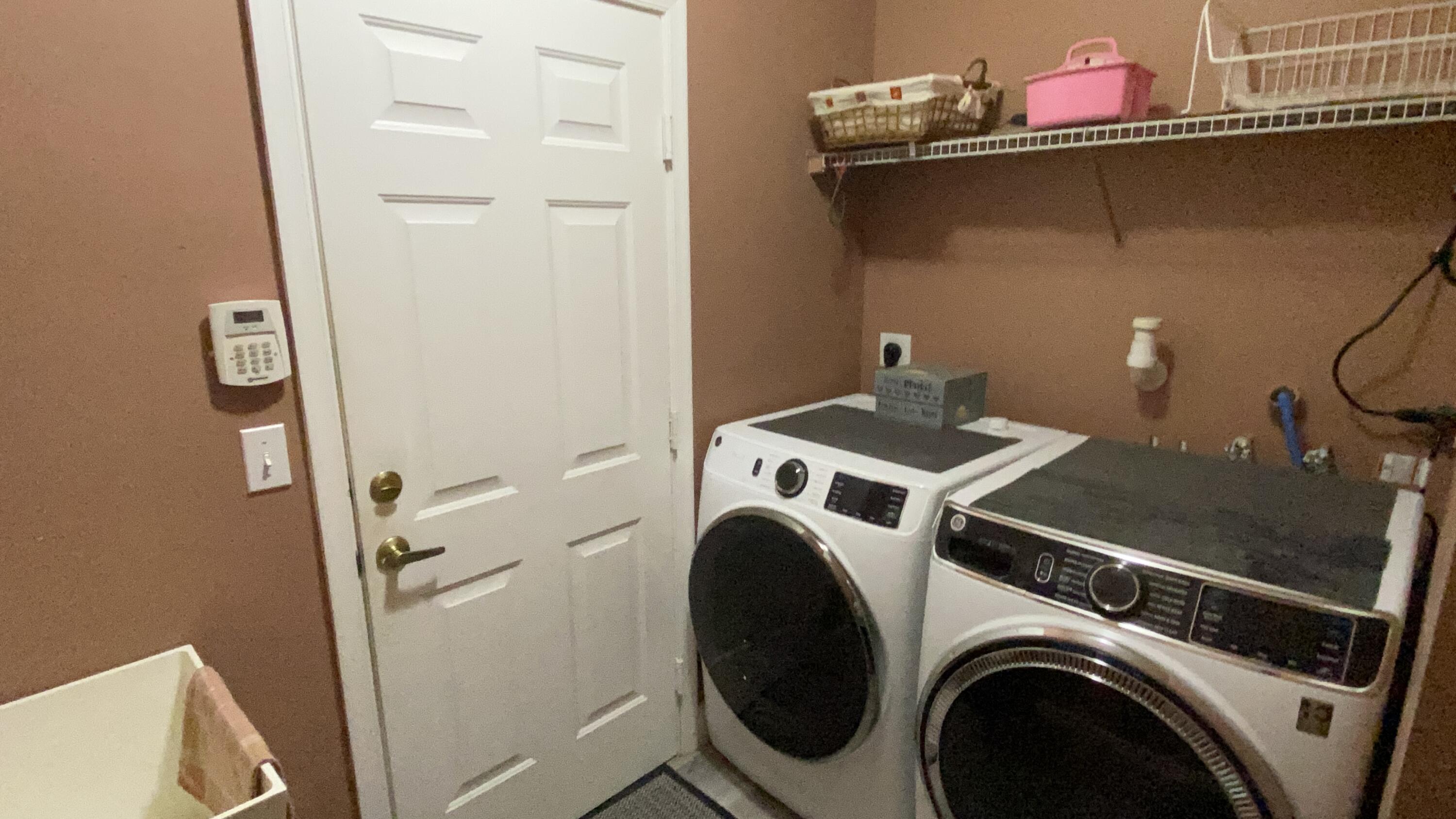 7650 Oak Grove Circle Property Photo 24