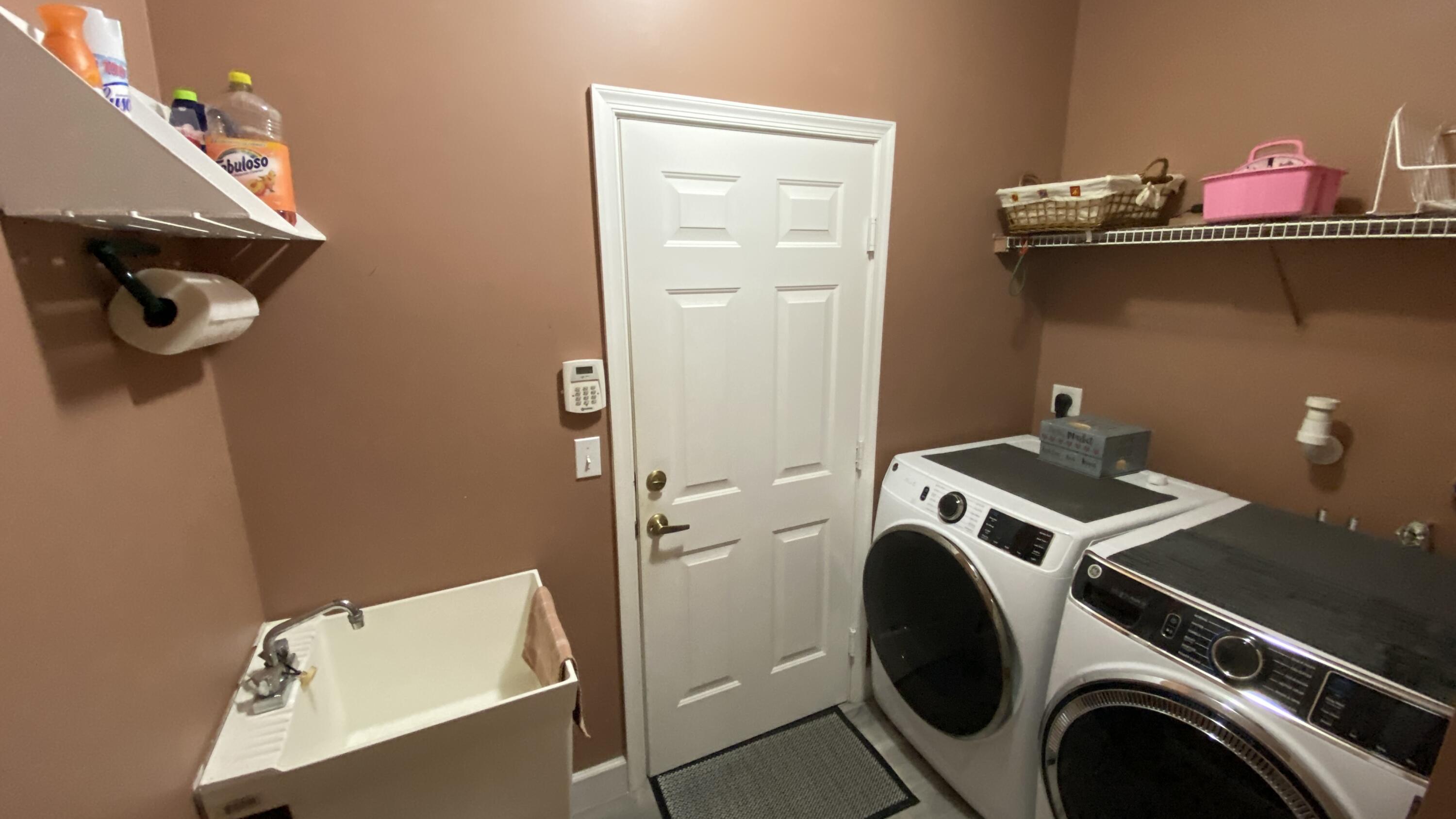 7650 Oak Grove Circle Property Photo 25