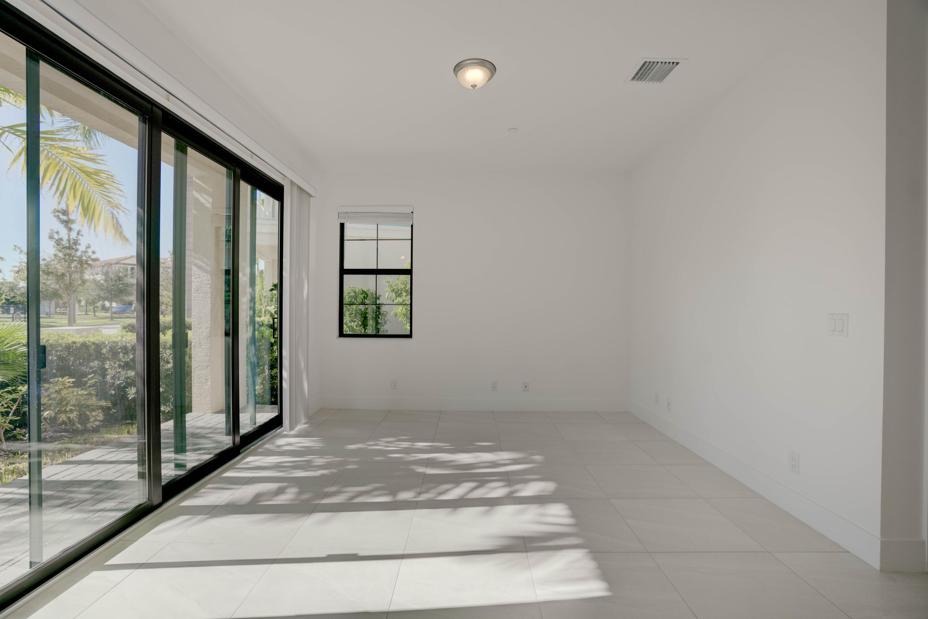 5113 Beckman Terrace Property Photo 6