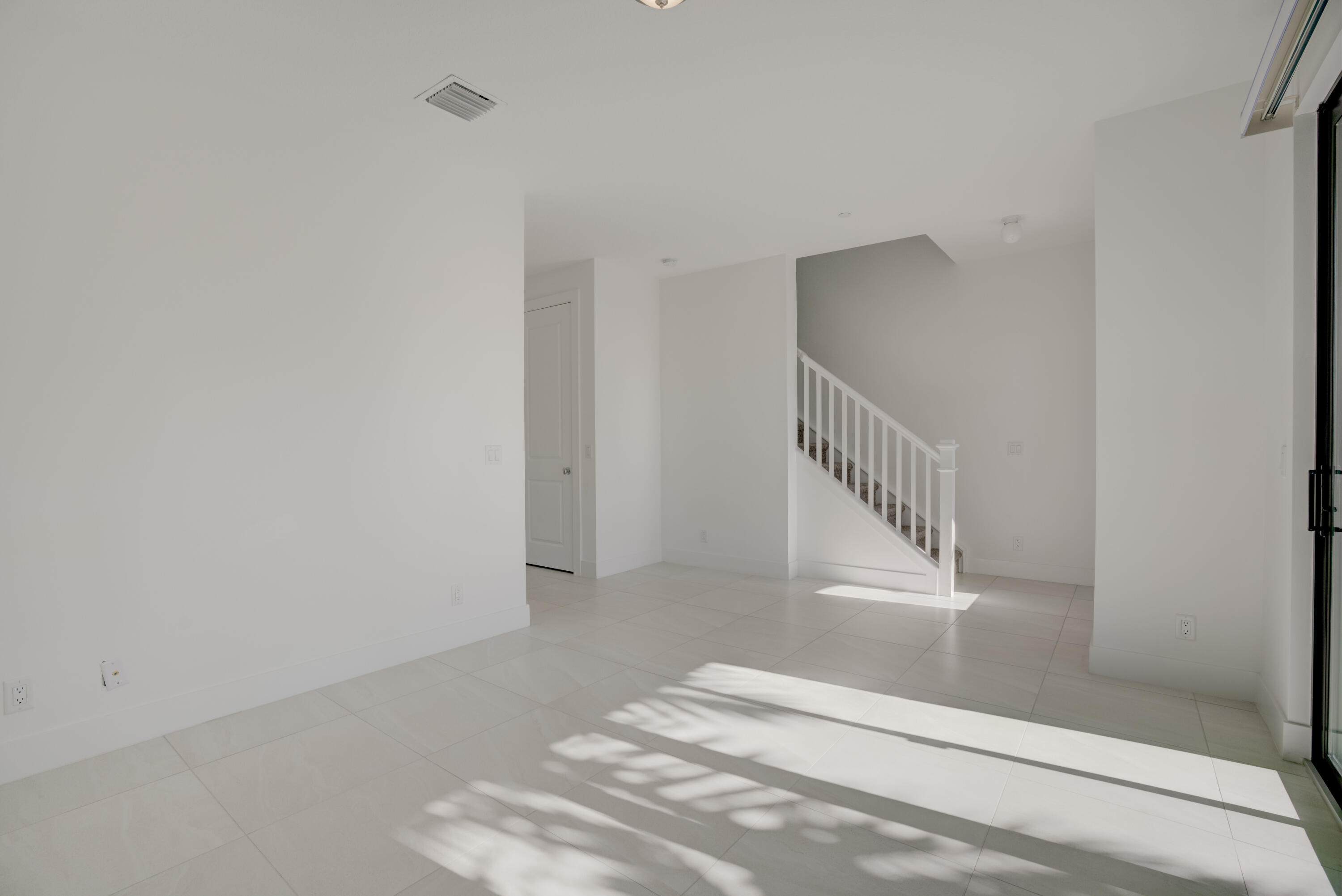 5113 Beckman Terrace Property Photo 8