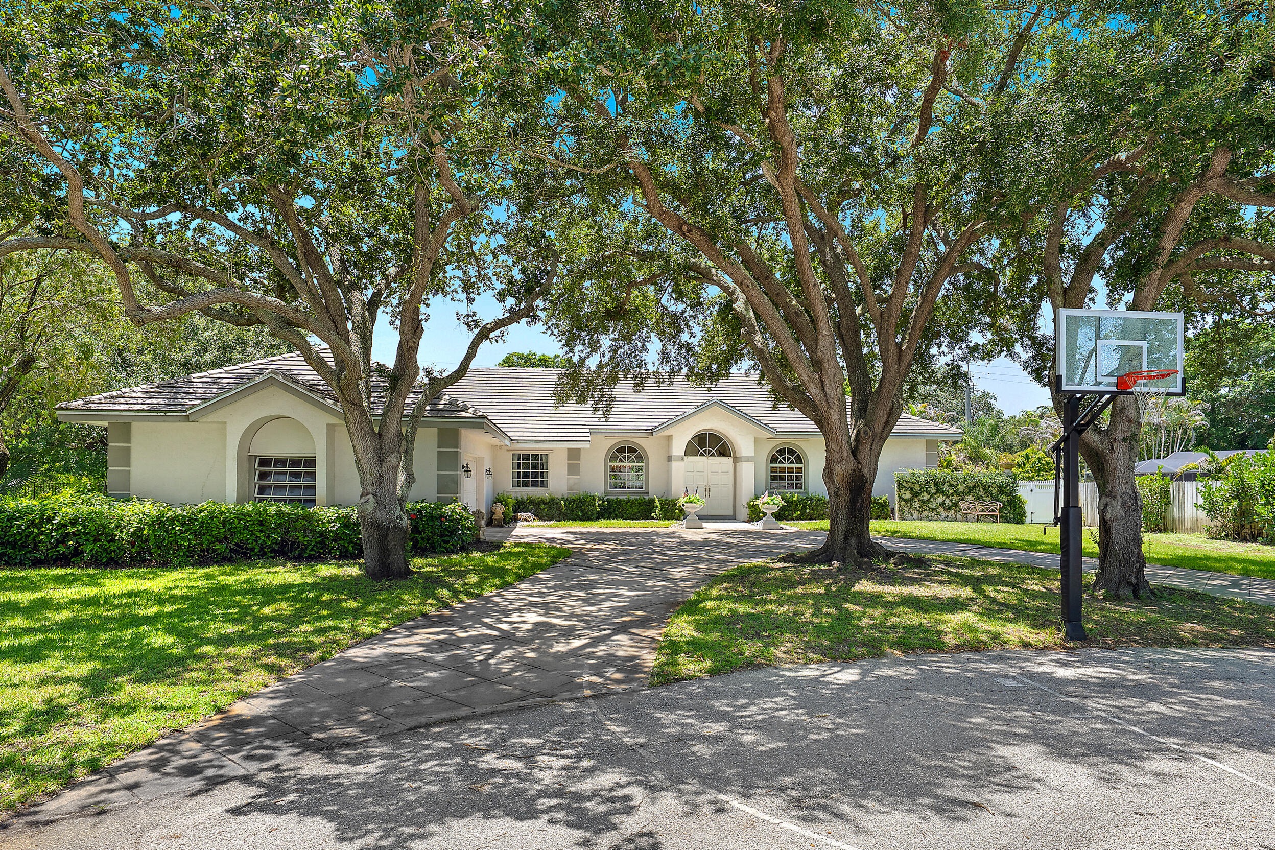 3 Se Loggerhead Lane Property Photo 1
