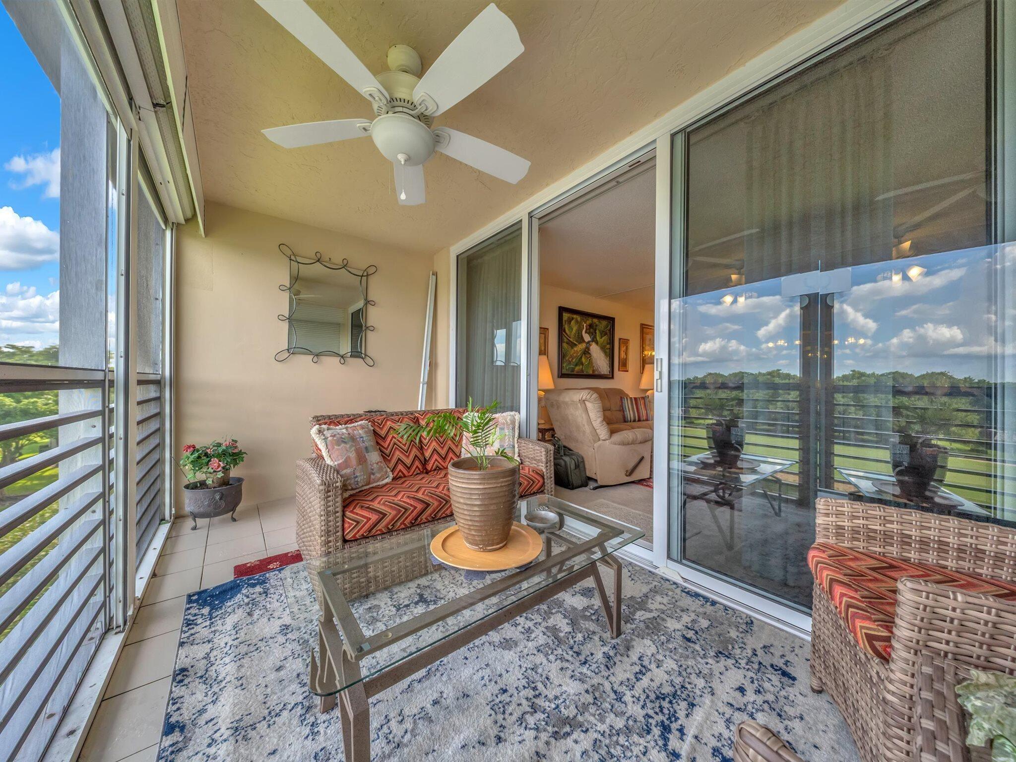 4030 W Palm Aire Drive 503 Property Photo 13
