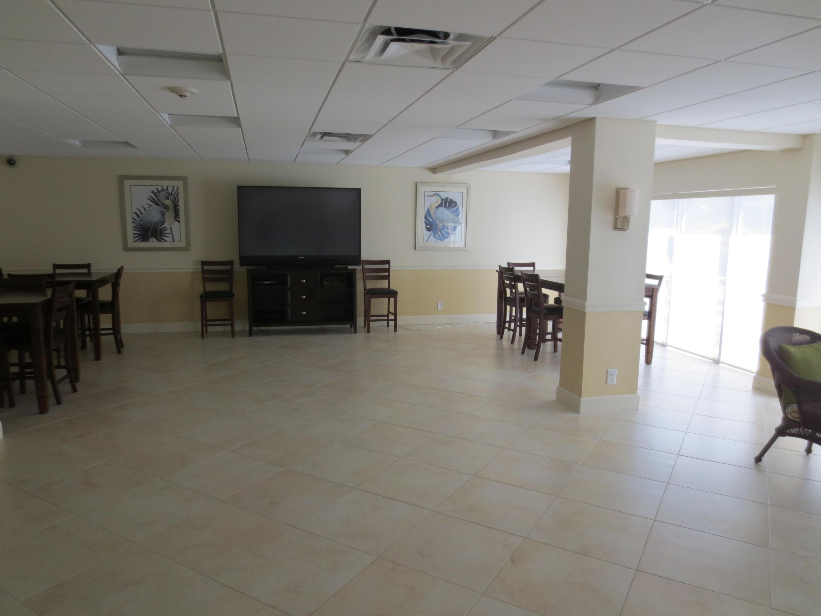 1500 S Ocean Boulevard 1404 Property Photo 27