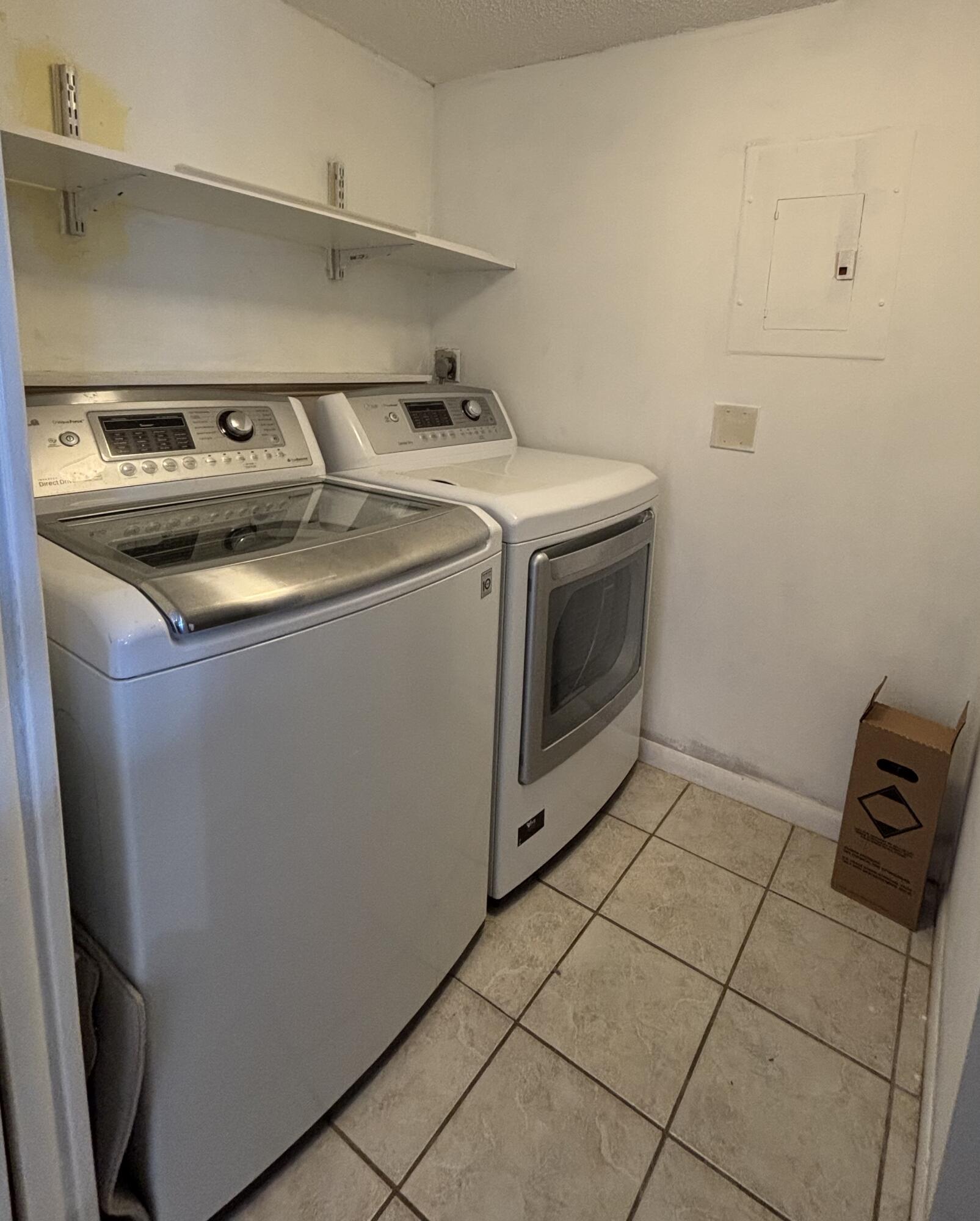 13771 Oneida Drive G2 Property Photo 9