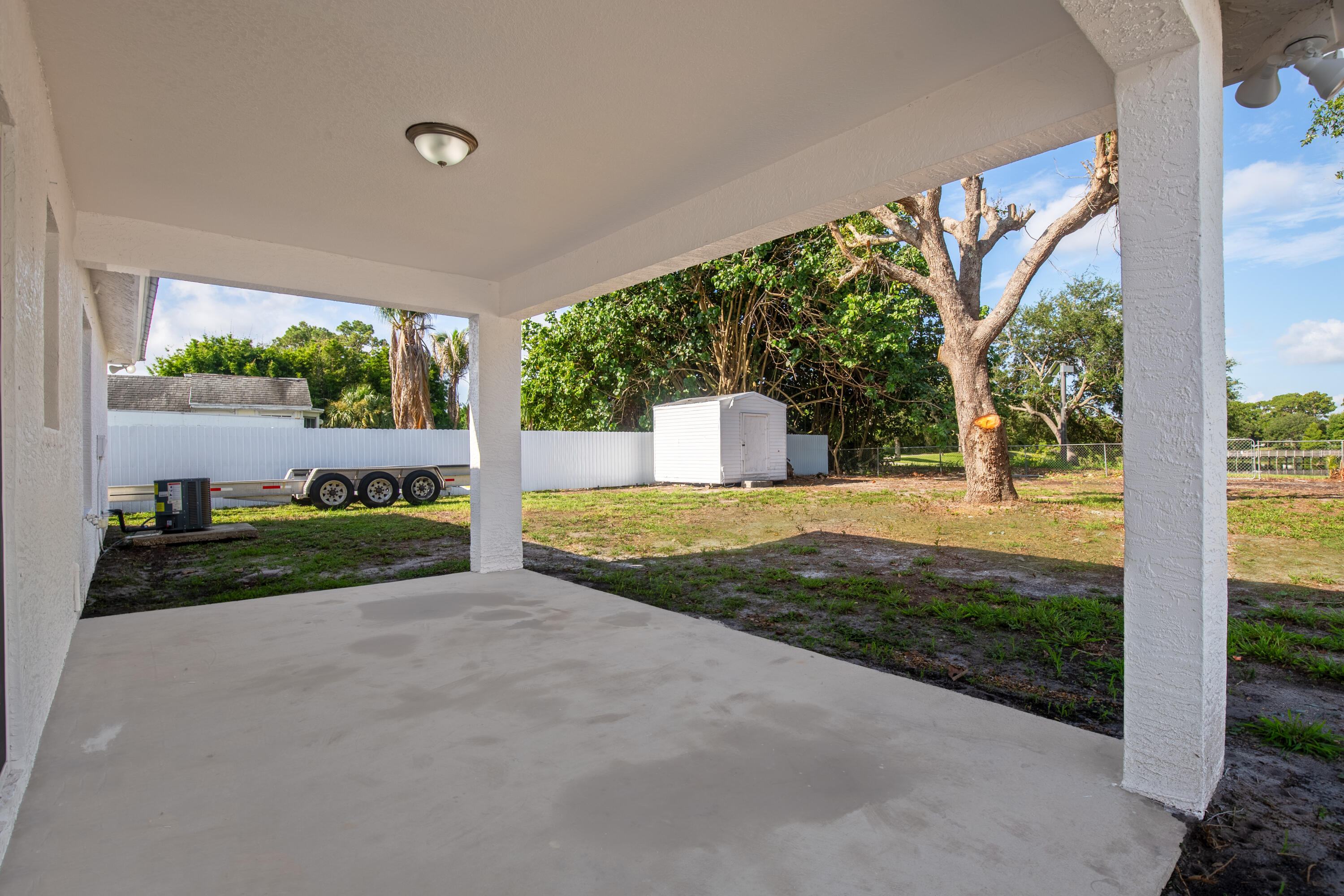 5060 Se Ebbtide Avenue Property Photo 16
