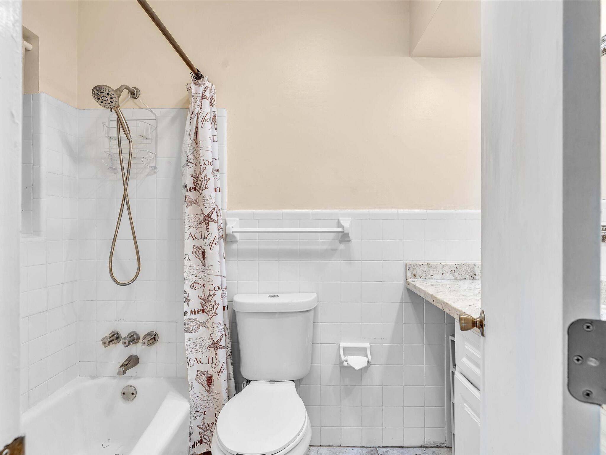 461 Se 19th Avenue 1 Property Photo 23