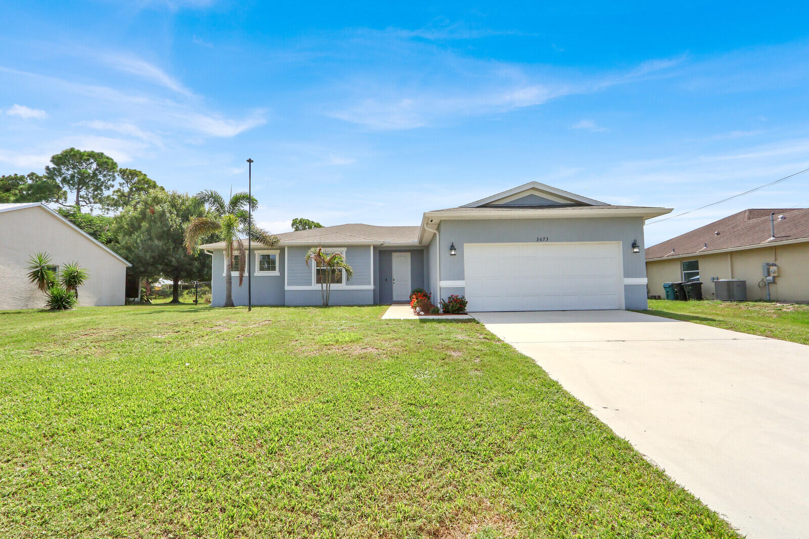 3673 Sw Bonwold Street Property Photo 1