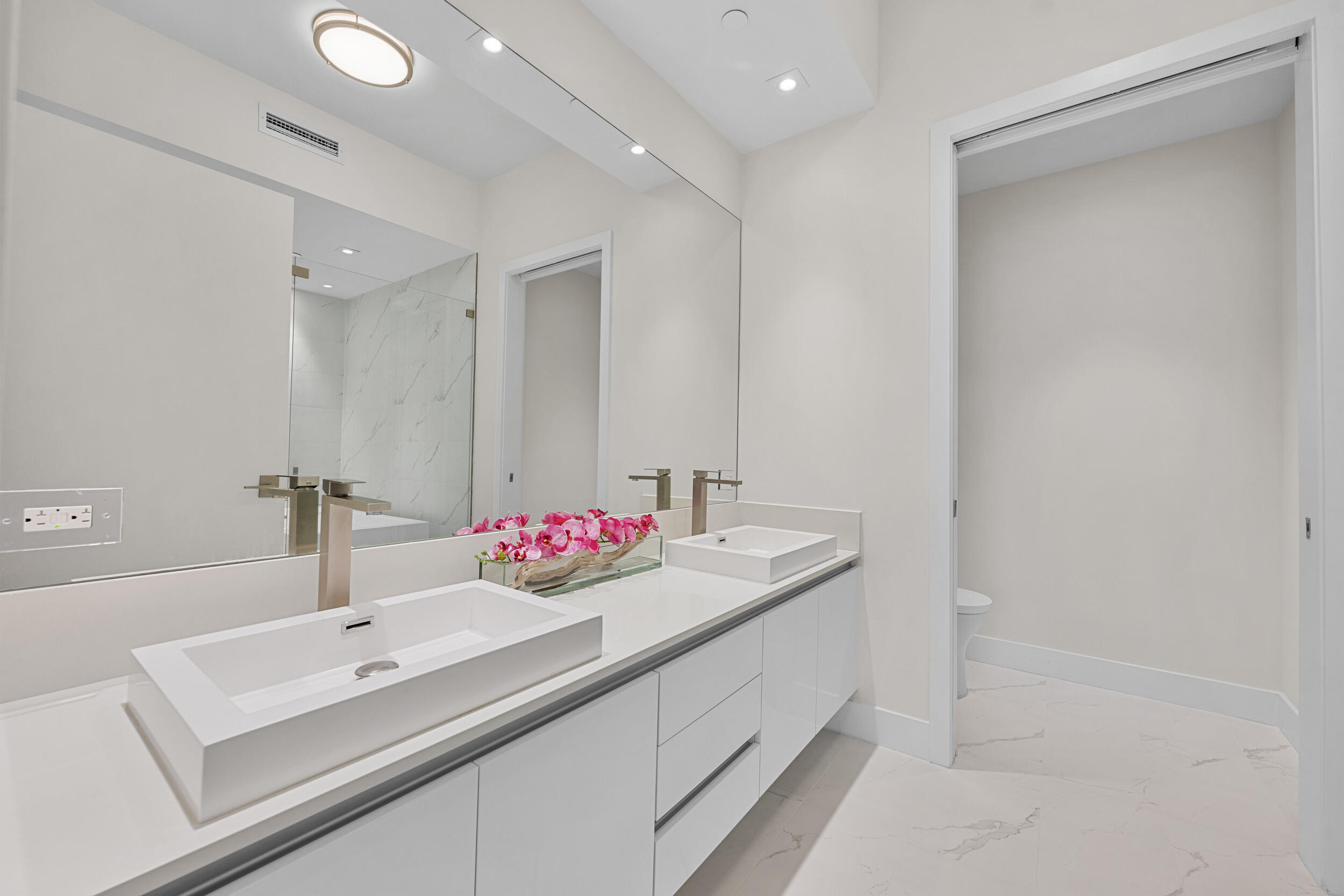 3100 N Ocean Drive H-1702 Property Photo 25