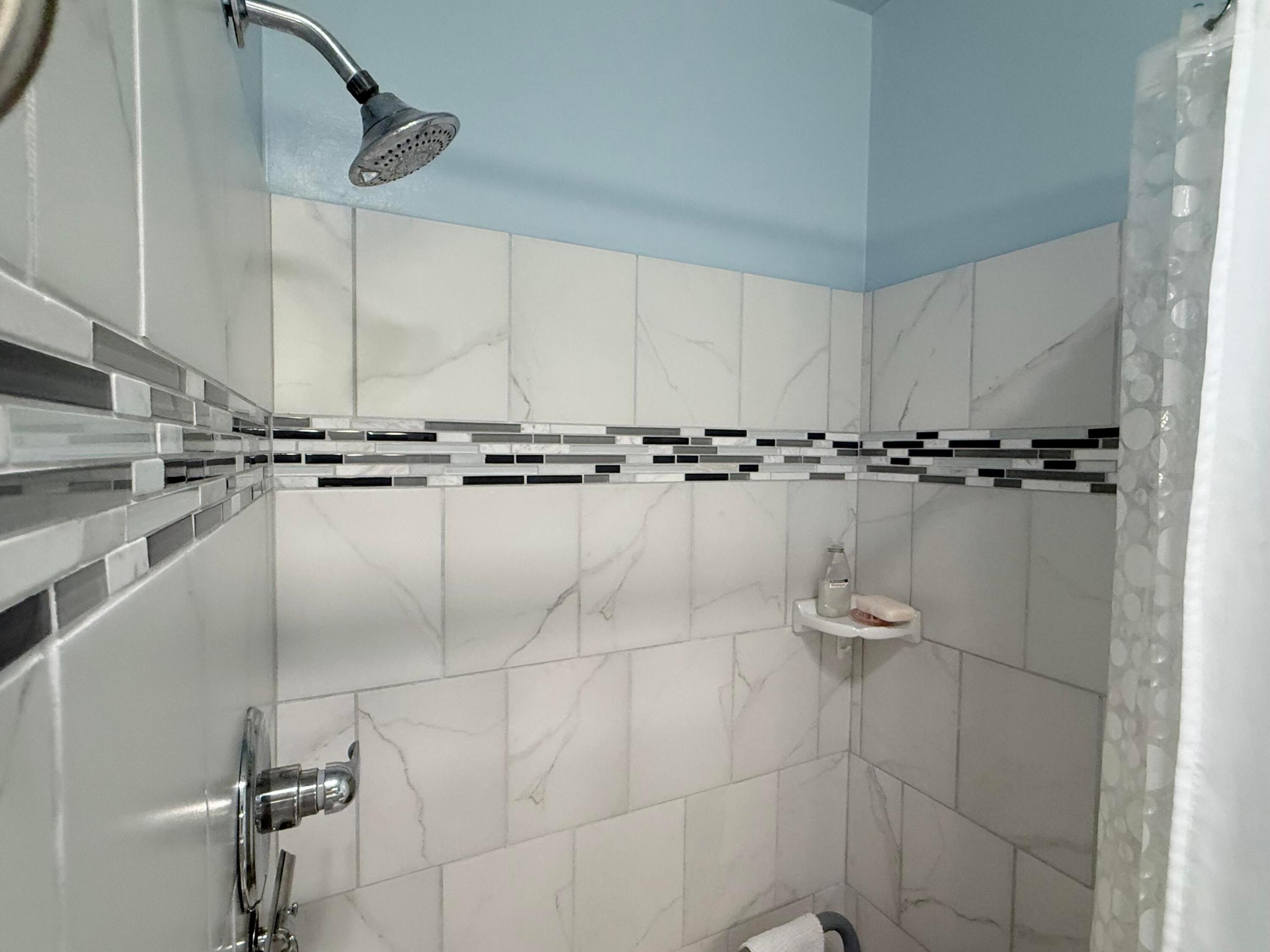 100 Pine Point Drive A Property Photo 16