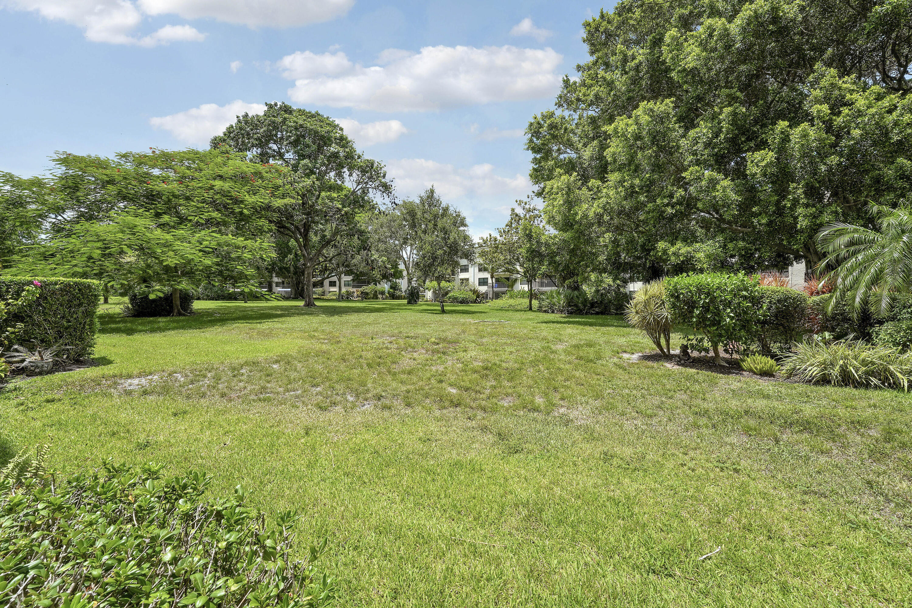 300 N Highway A1a 105j Property Photo 26