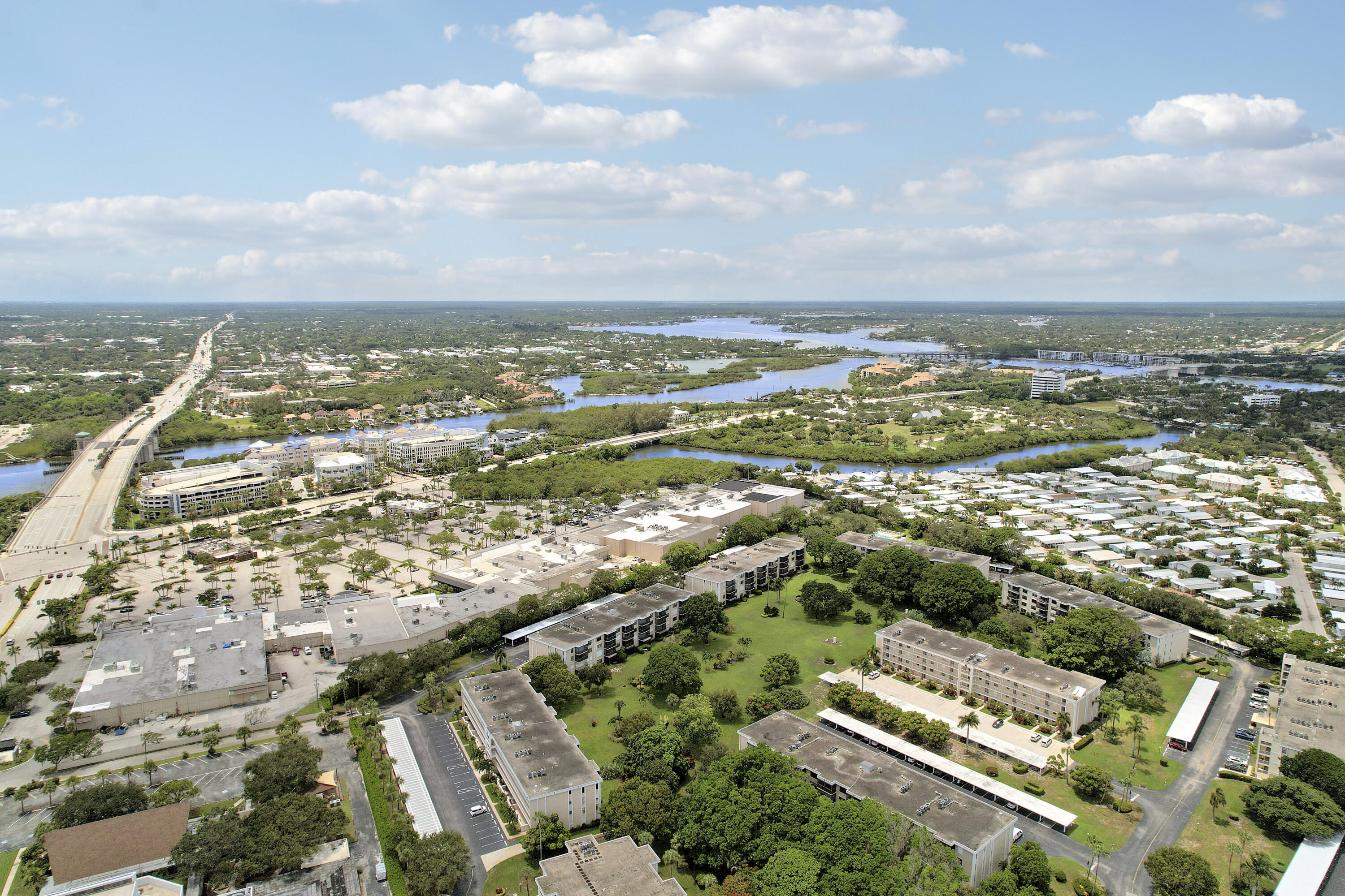 300 N Highway A1a 105j Property Photo 31