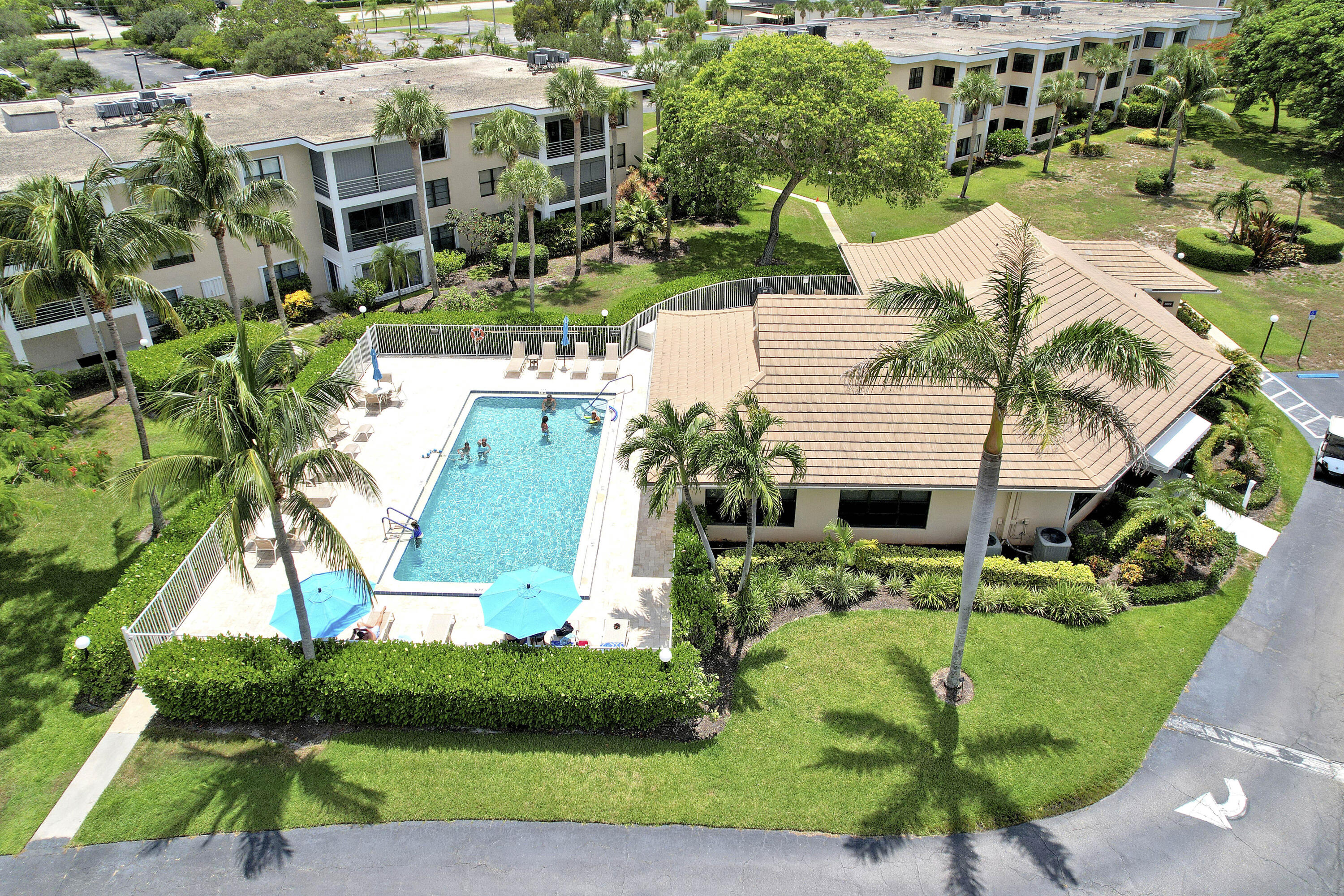 300 N Highway A1a 105j Property Photo 33