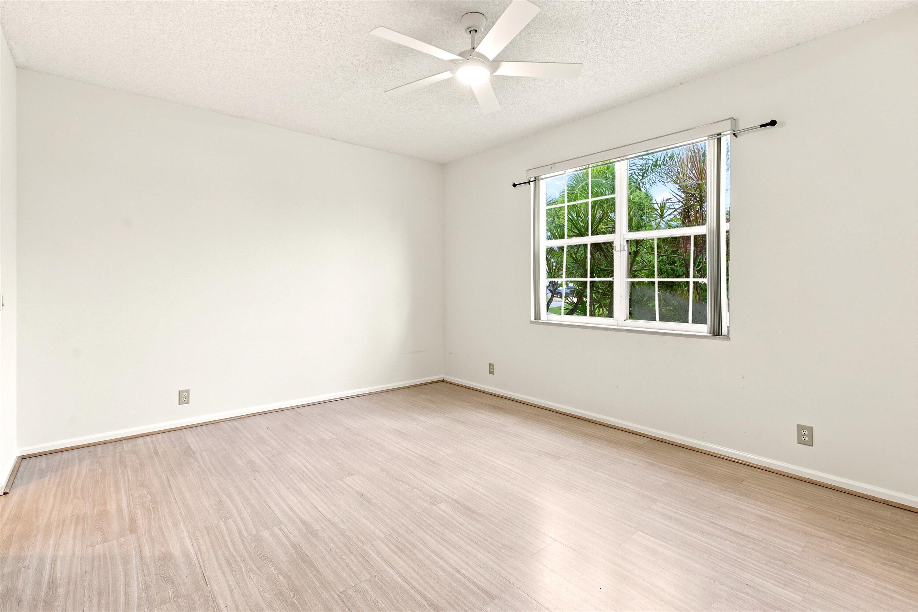 1490 Fairway Circle Property Photo 11