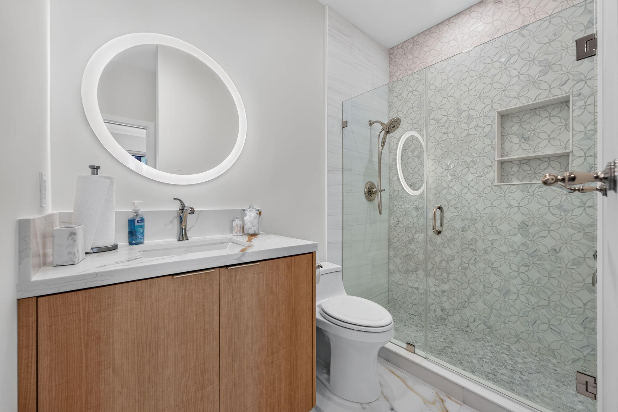 1555 S Ocean Lane 274 Property Photo 16