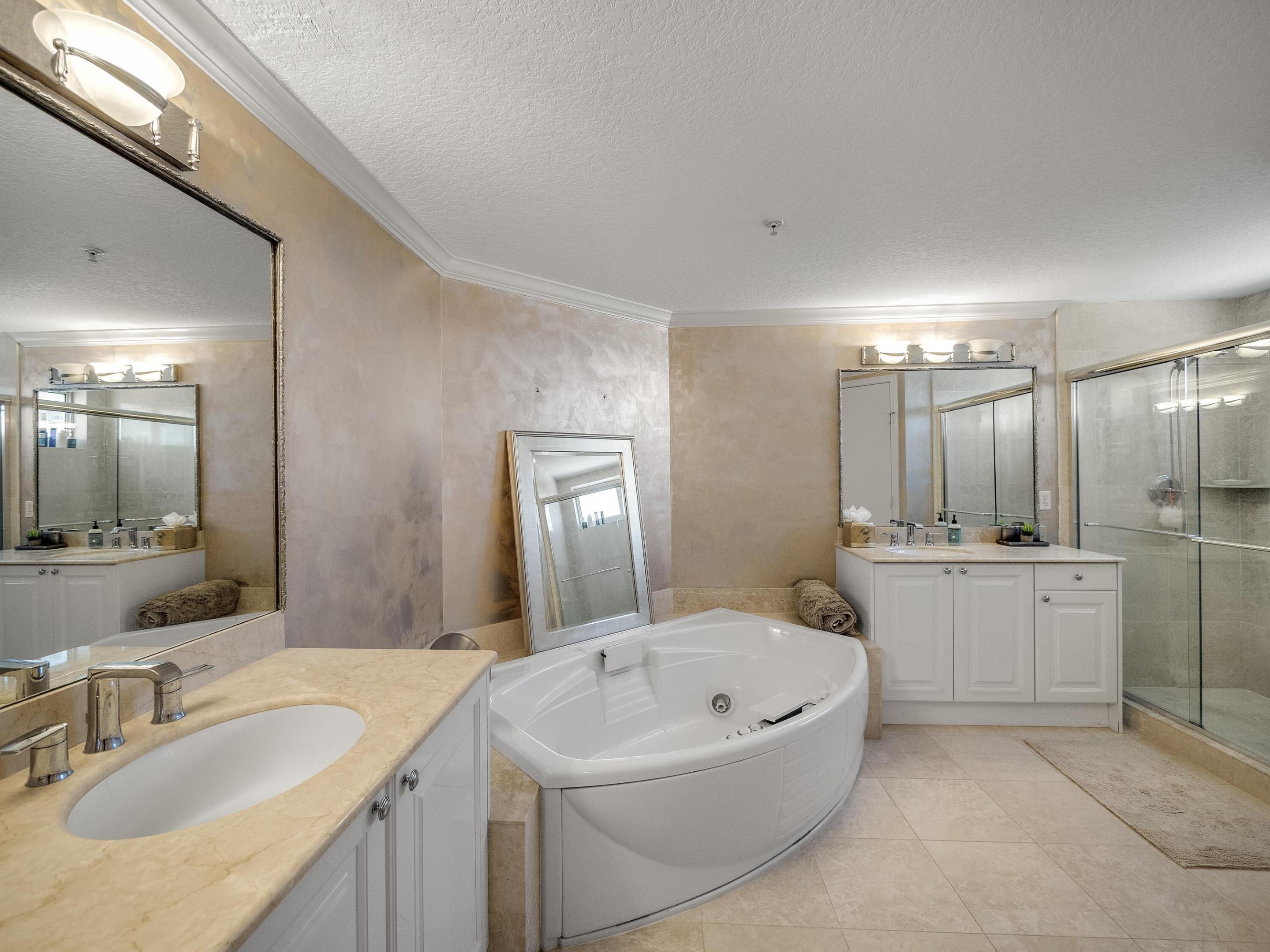 700 Ocean Royale 401 Property Photo 19