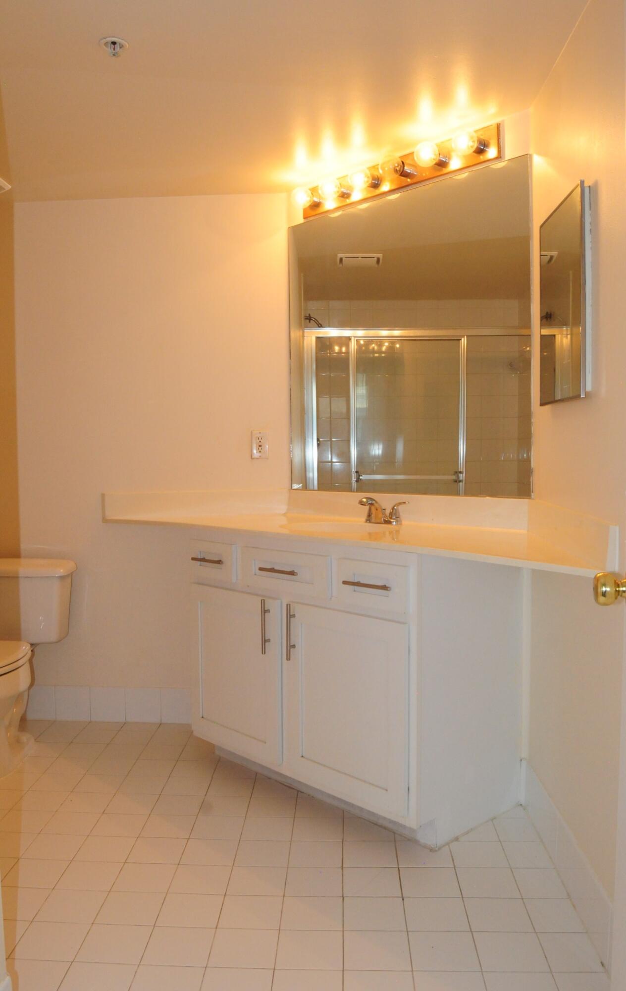 11685 W Atlantic Boulevard 923 Property Photo 7