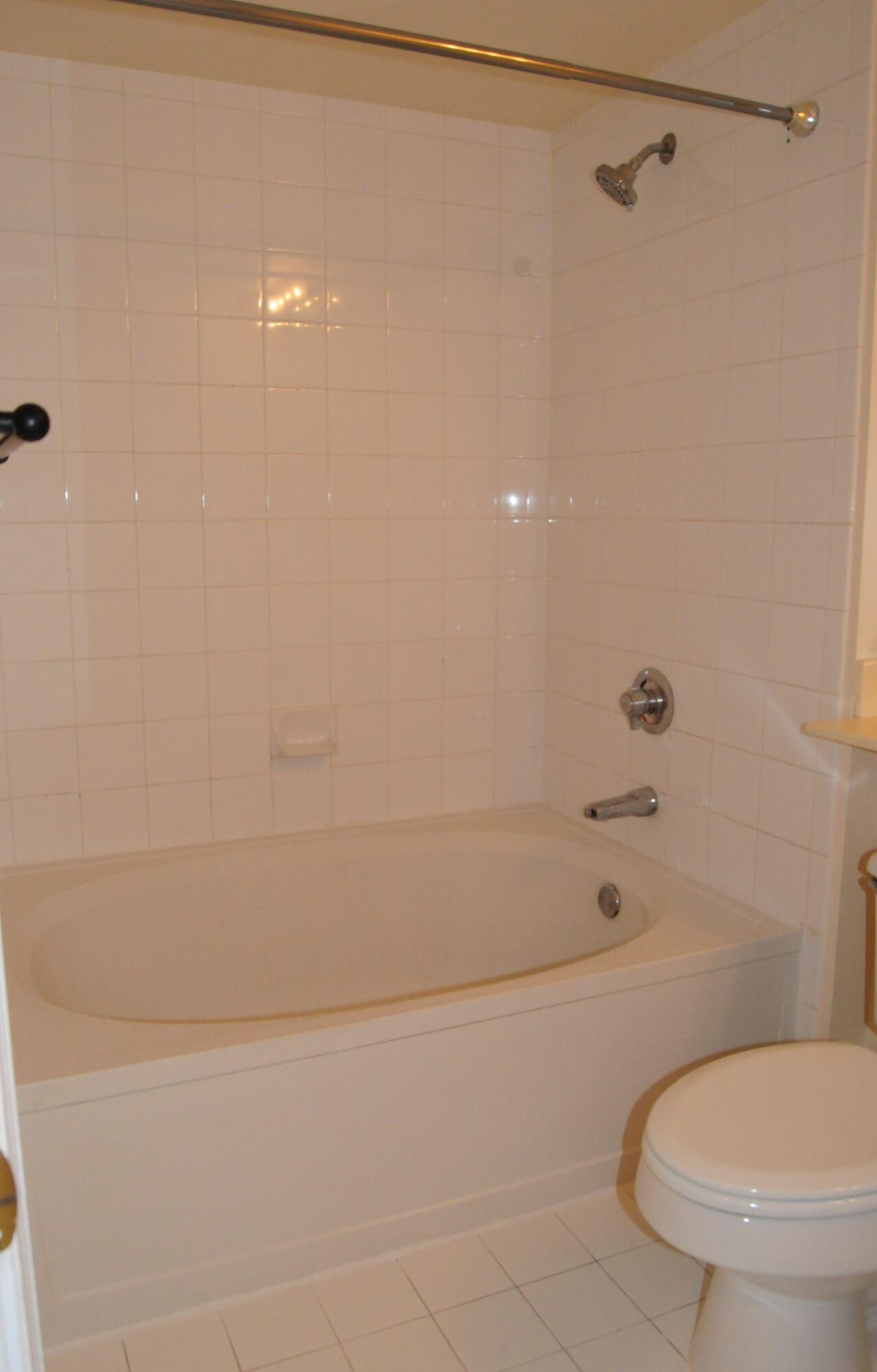 11685 W Atlantic Boulevard 923 Property Photo 11