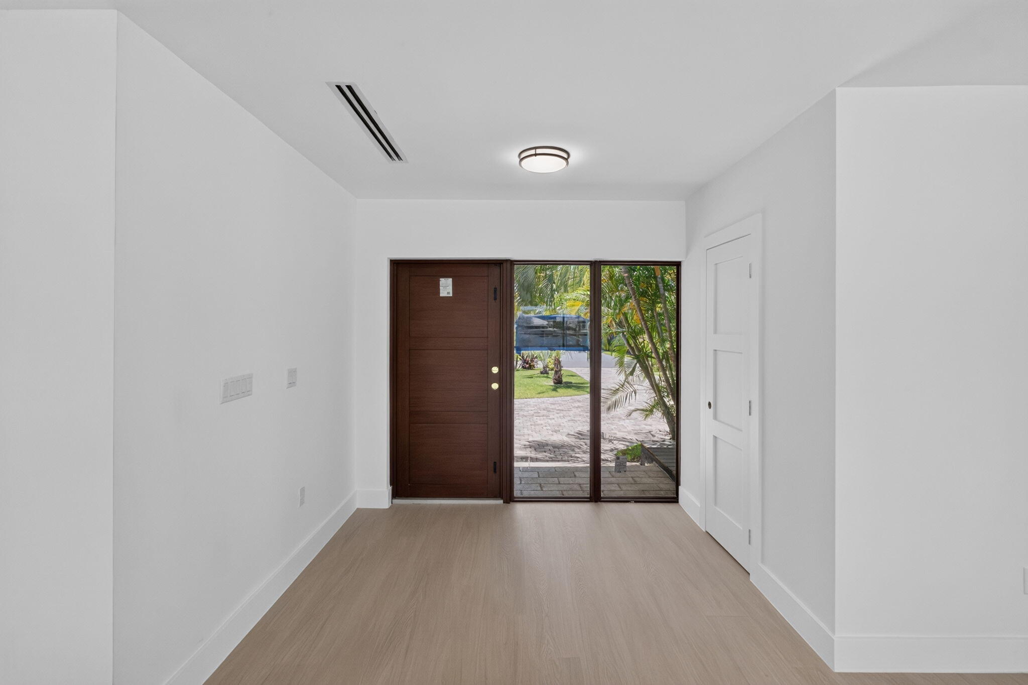 631 N Mashta Drive Property Photo 19