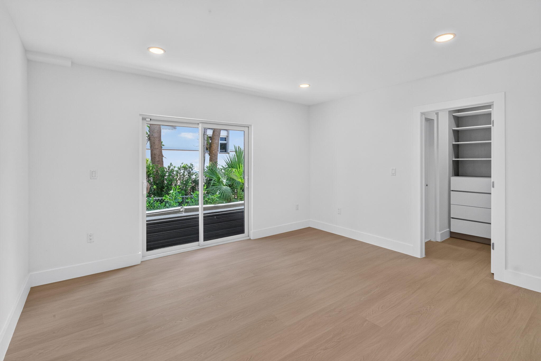 631 N Mashta Drive Property Photo 23