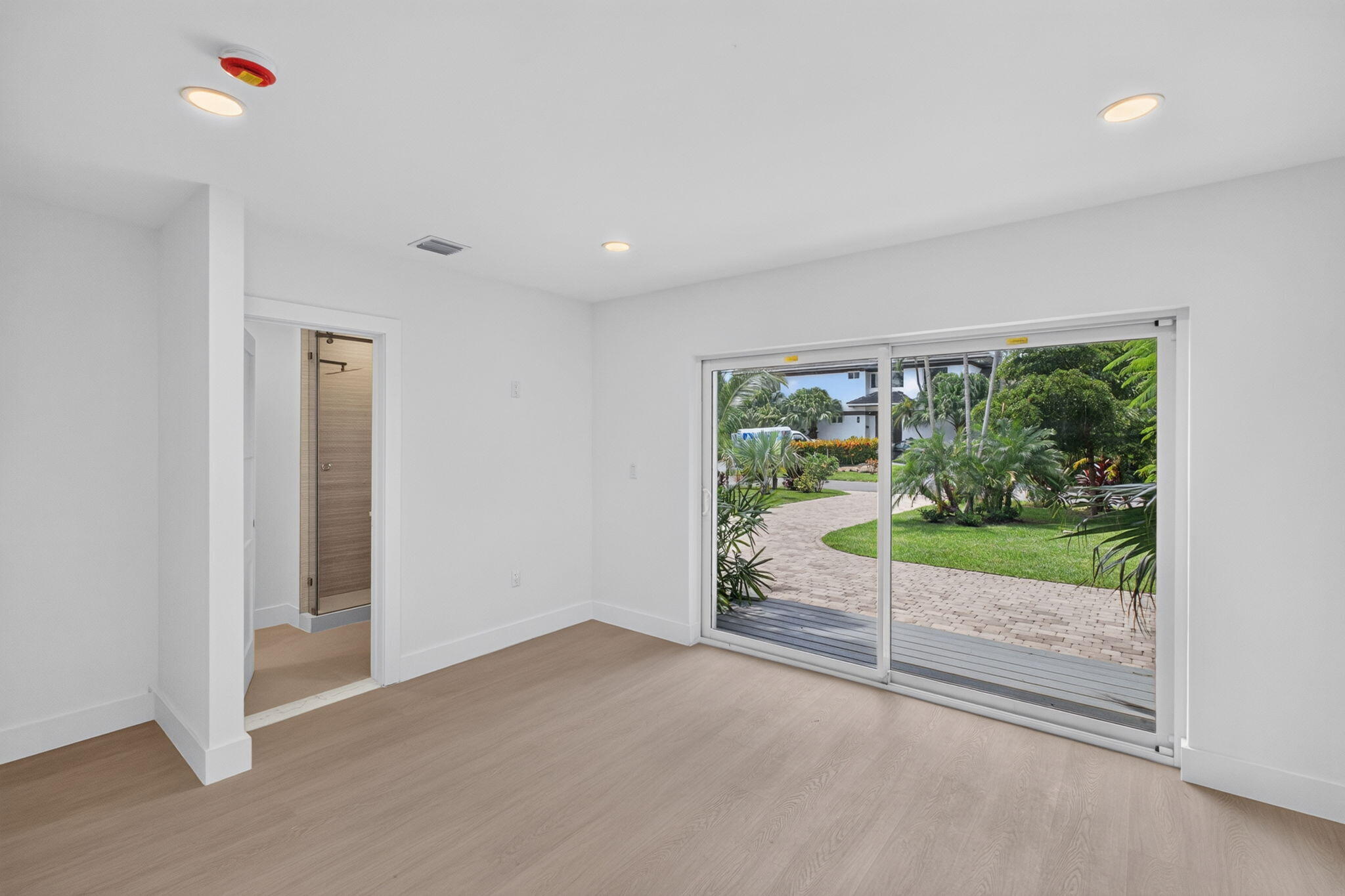 631 N Mashta Drive Property Photo 34