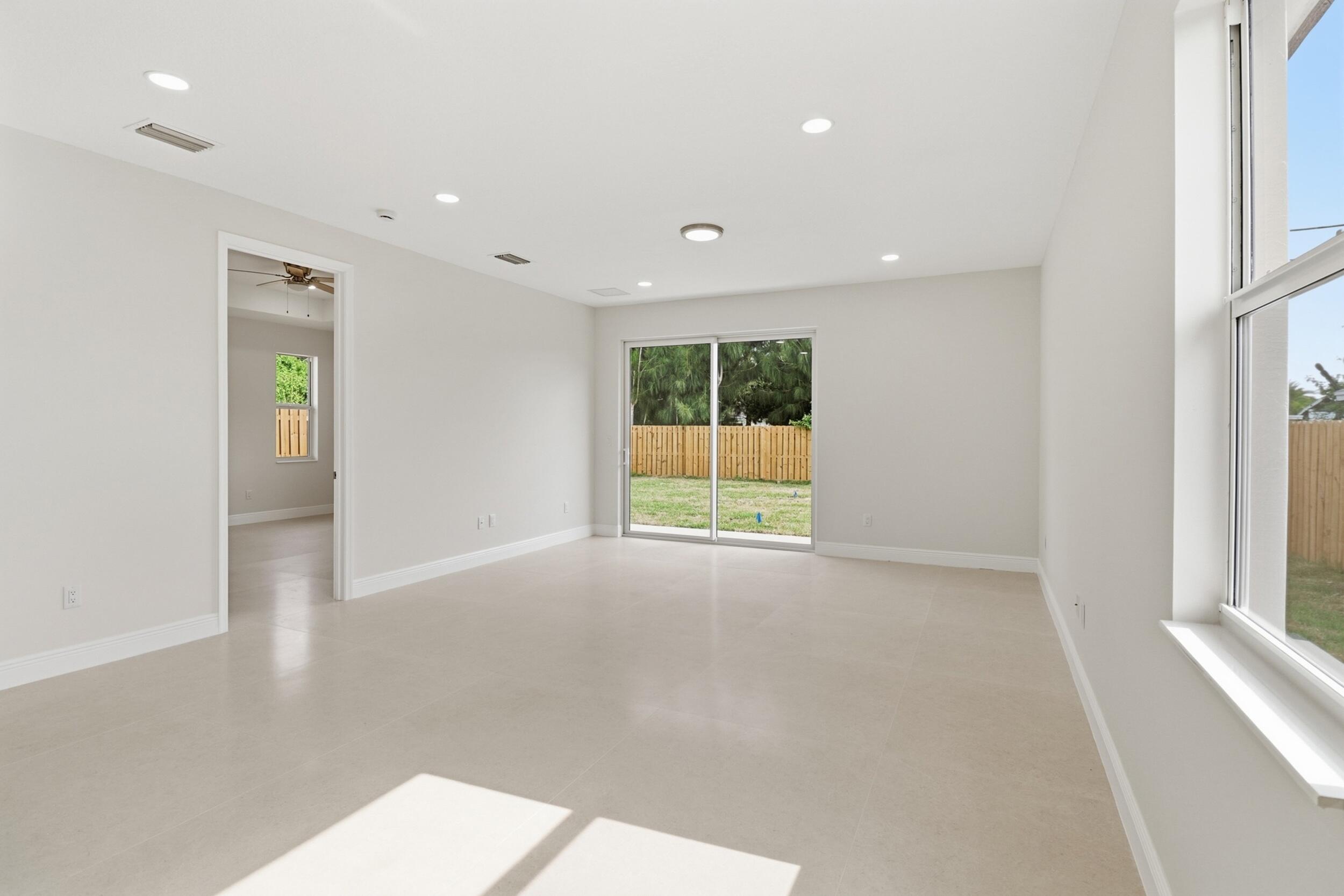 4377 Marilyn Drive Property Photo 10