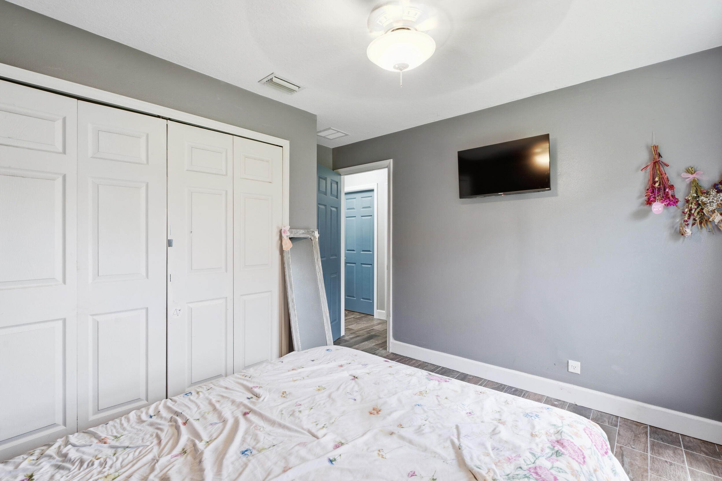 558 Sw South Quick Circle Property Photo 18