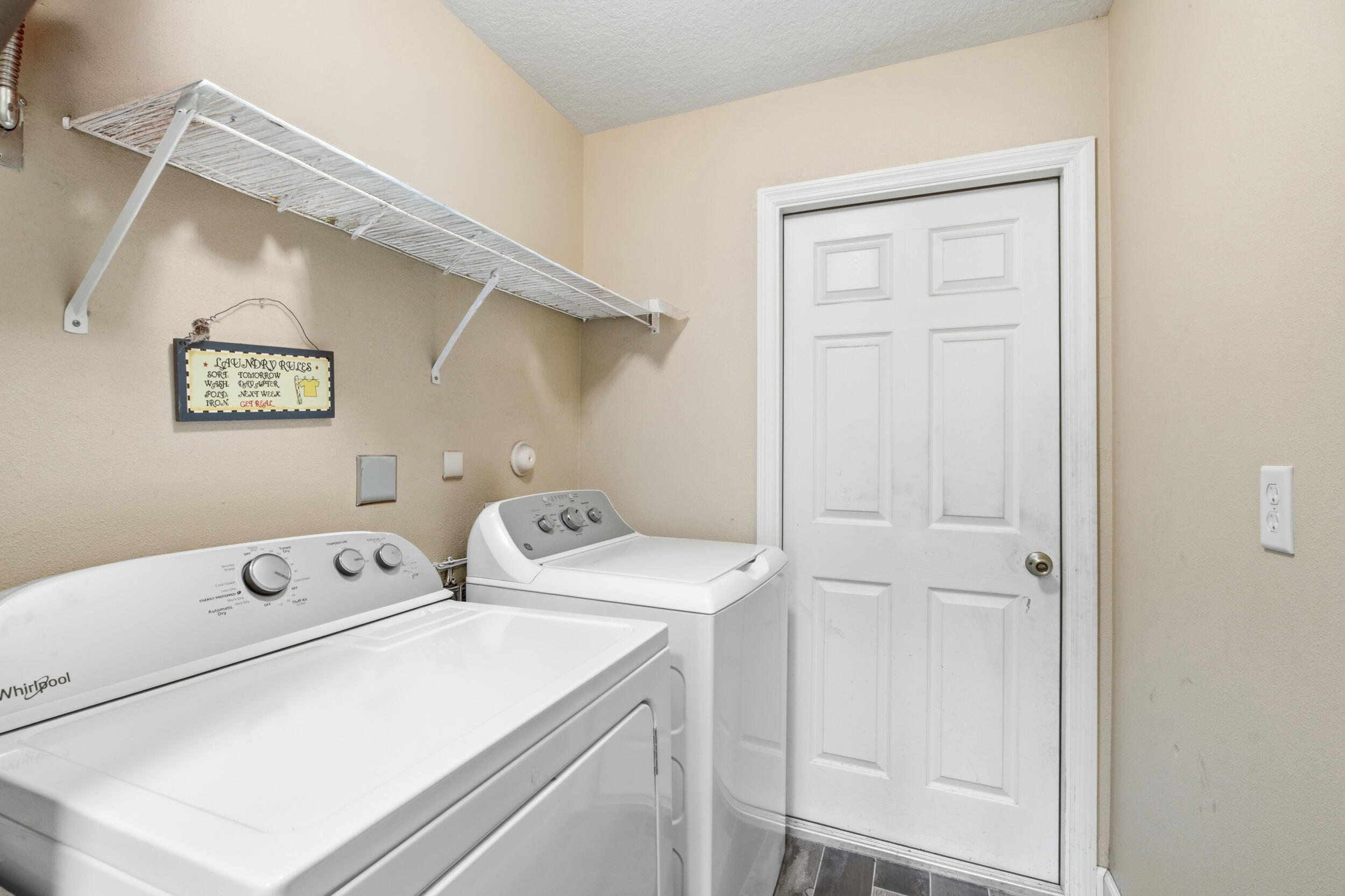 558 Sw South Quick Circle Property Photo 22